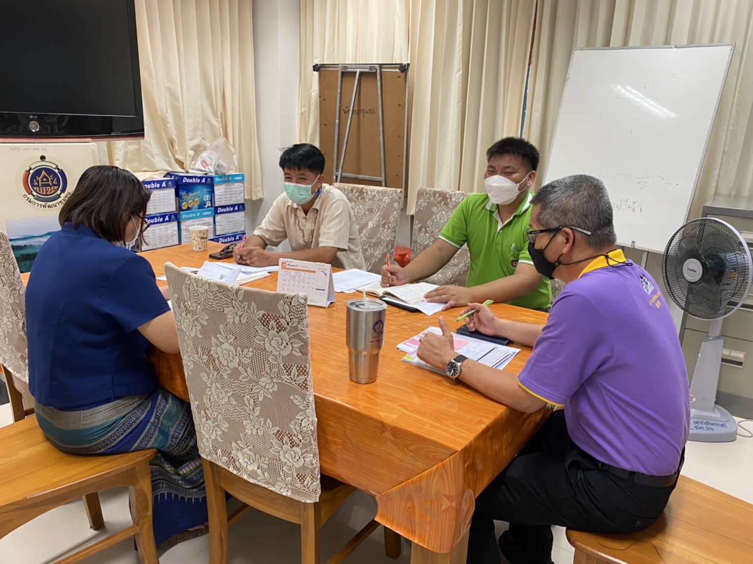 พช.น่าน โดยกลุ่มงานสารสนเทศการพัฒนาชุมชน ประชุมเตรียมความพร้อมในการติดตามงานตามยุทธศาสตร์กรมการพัฒนาชุมชน และการติดตามและสนับสนุนการดำเนินการเตรียมความพร้อมในการจัดเก็บข้อมูล จปฐ./กชช. 2ค ปี 2564