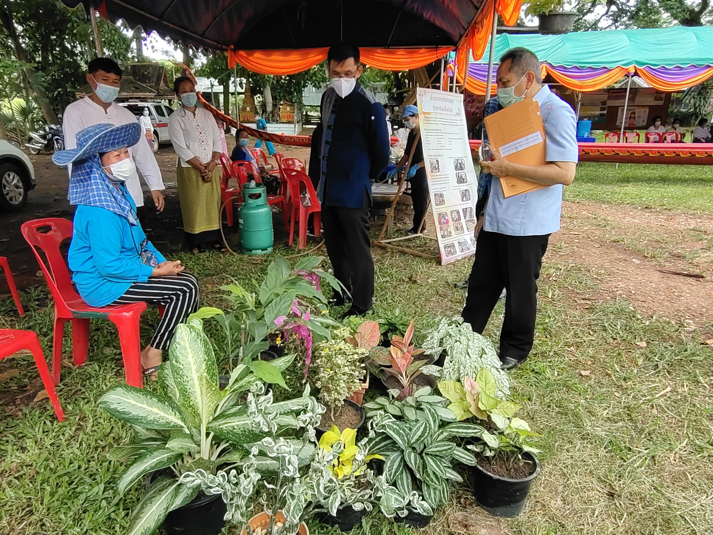 ? พช.น่าน :  คัดสรรกิจกรรมพัฒนาชุมชนดีเด่นระดับจังหวัด ตามโครงการคัดสรรกิจกรรมพัฒนาชุมชนดีเด่น ประจำปี 2564 อำเภอเมืองน่าน จังหวัดน่าน