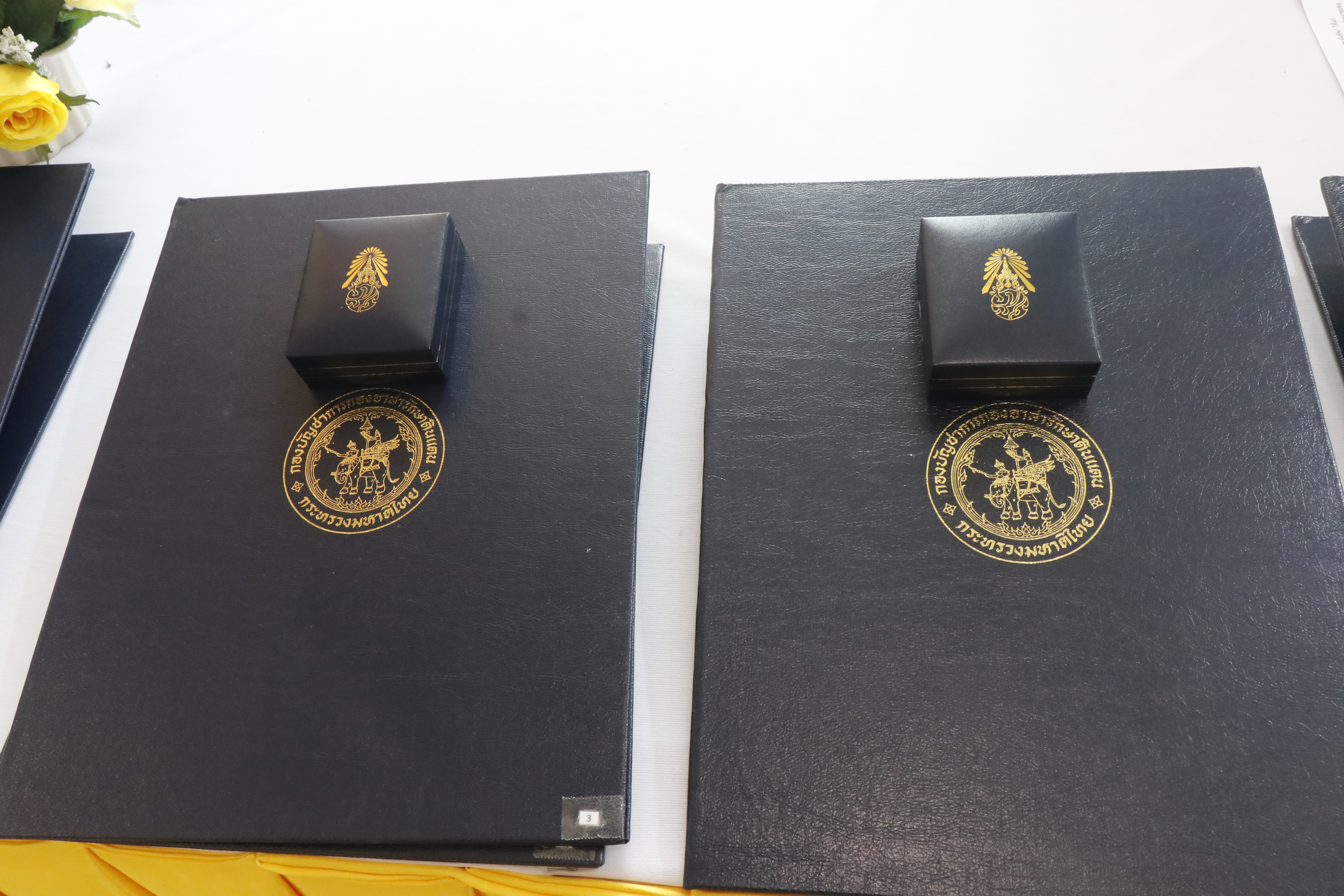 พช.น่าน ร่วมพิธีรับมอบเครื่องหมาย “รักษาดินแดนยิ่งชีพ”