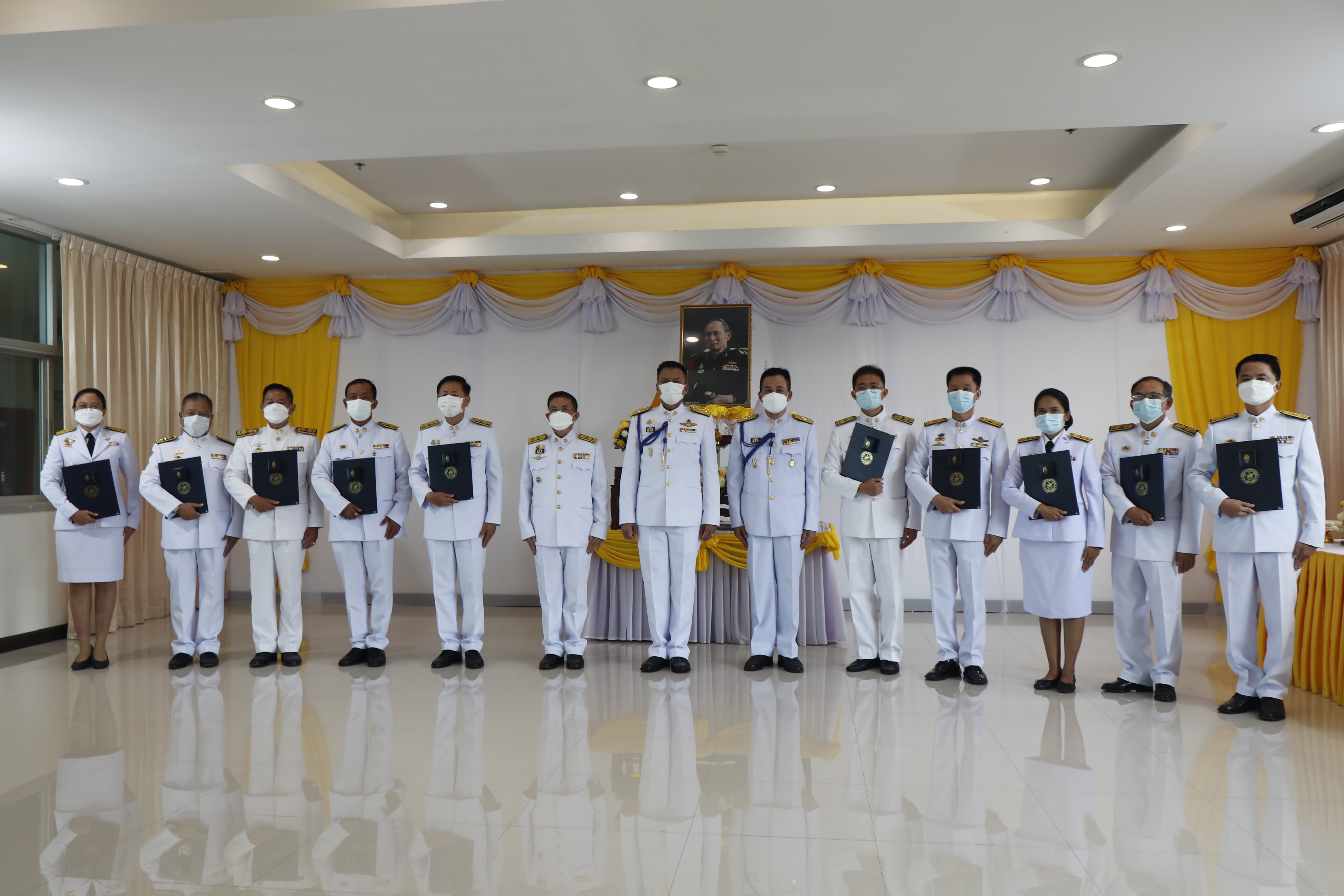 พช.น่าน ร่วมพิธีรับมอบเครื่องหมาย “รักษาดินแดนยิ่งชีพ”