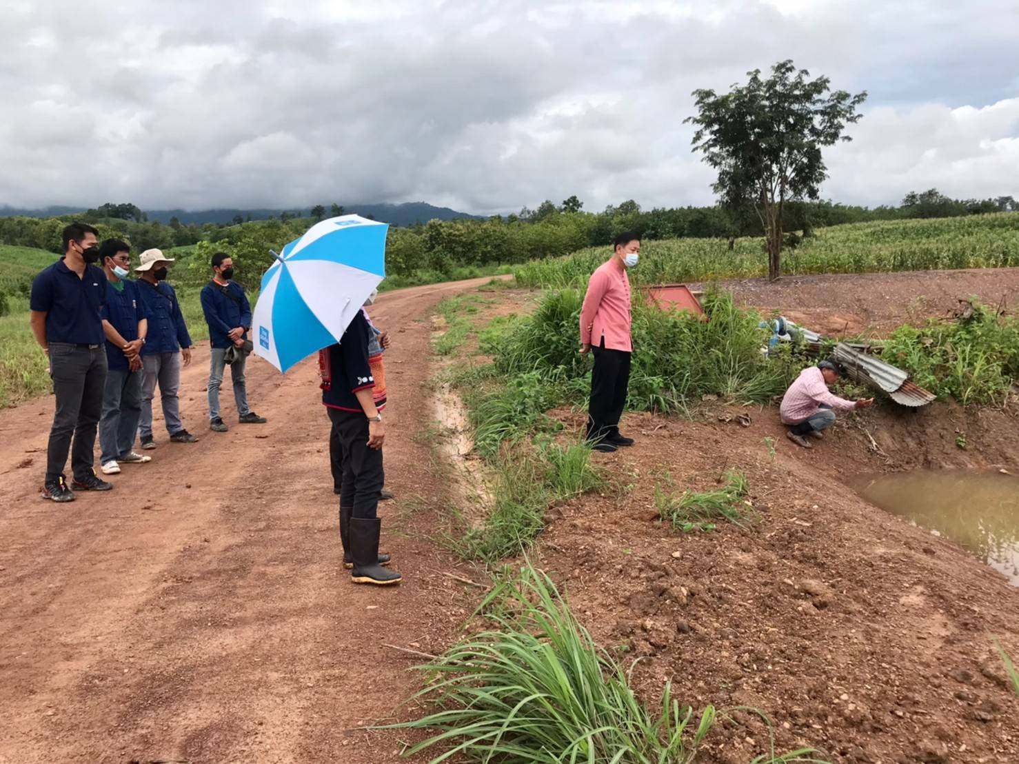 พช.น่าน ติดตามการดำเนินงานความก้าวหน้าการดำเนินงานโครงการพัฒนาพื้นที่ต้นแบบการพัฒนาคุณภาพชีวิตตามหลักทฤษฎีประยุกต์สู่ “โคก หนอง นา โมเดล”อำเภอภูเพียง