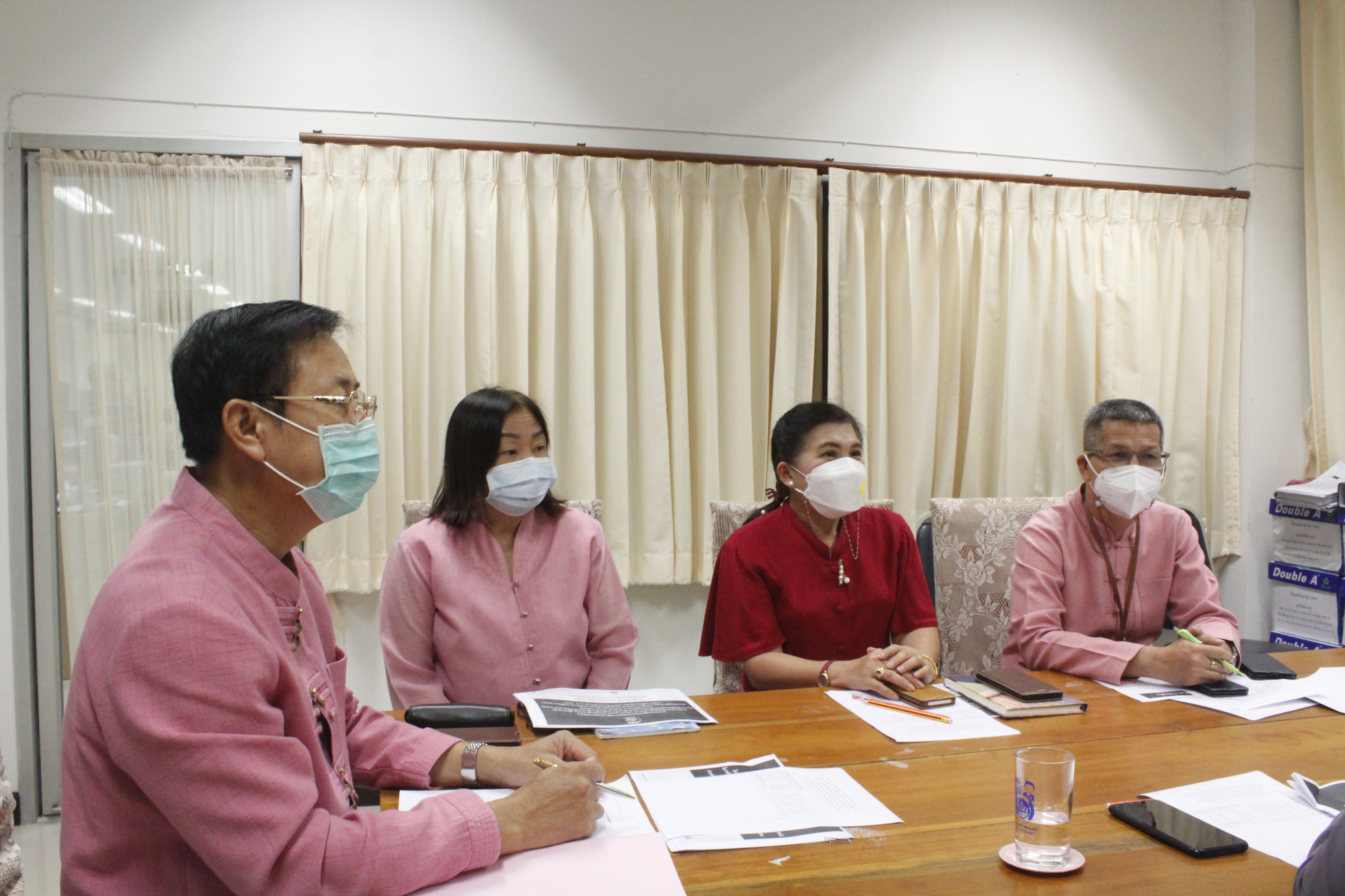 @ที่นี่เมืองน่าน@ พช.น่าน ร่วมประชุมคณะกรรมการอำนวยการสอบในการประเมินบุคคล ผลงาน และความเหมาะสมกับตำแหน่ง (สัมภาษณ์) ในการคัดเลือกบุคคลเข้ารับการประเมินผลงานเพื่อเลื่อนขึ้นแต่งตั้งให้ดำรงตำแหน่งประเภทวิชาการ ระดับชำนาญการพิเศษ ตำแหน่ง ผอ.กลุ่มงานประสานและสนับสนุนการบริหารงานพัฒนาชุมชน กรมการพัฒนาชุมชน ประจำปีงบประมาณ พ.ศ. 2564