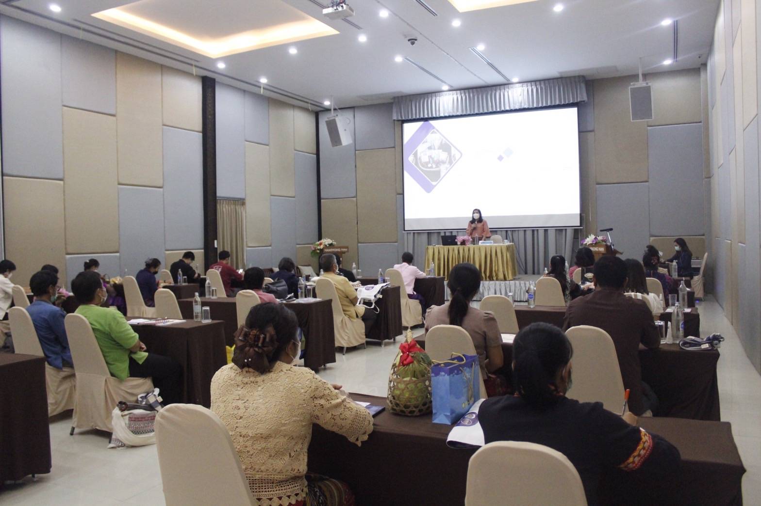 พัฒนาชุมชนจังหวัดน่านพัฒนาศักยภาพผู้ประกอบการณ์สู่ยุค 4.0