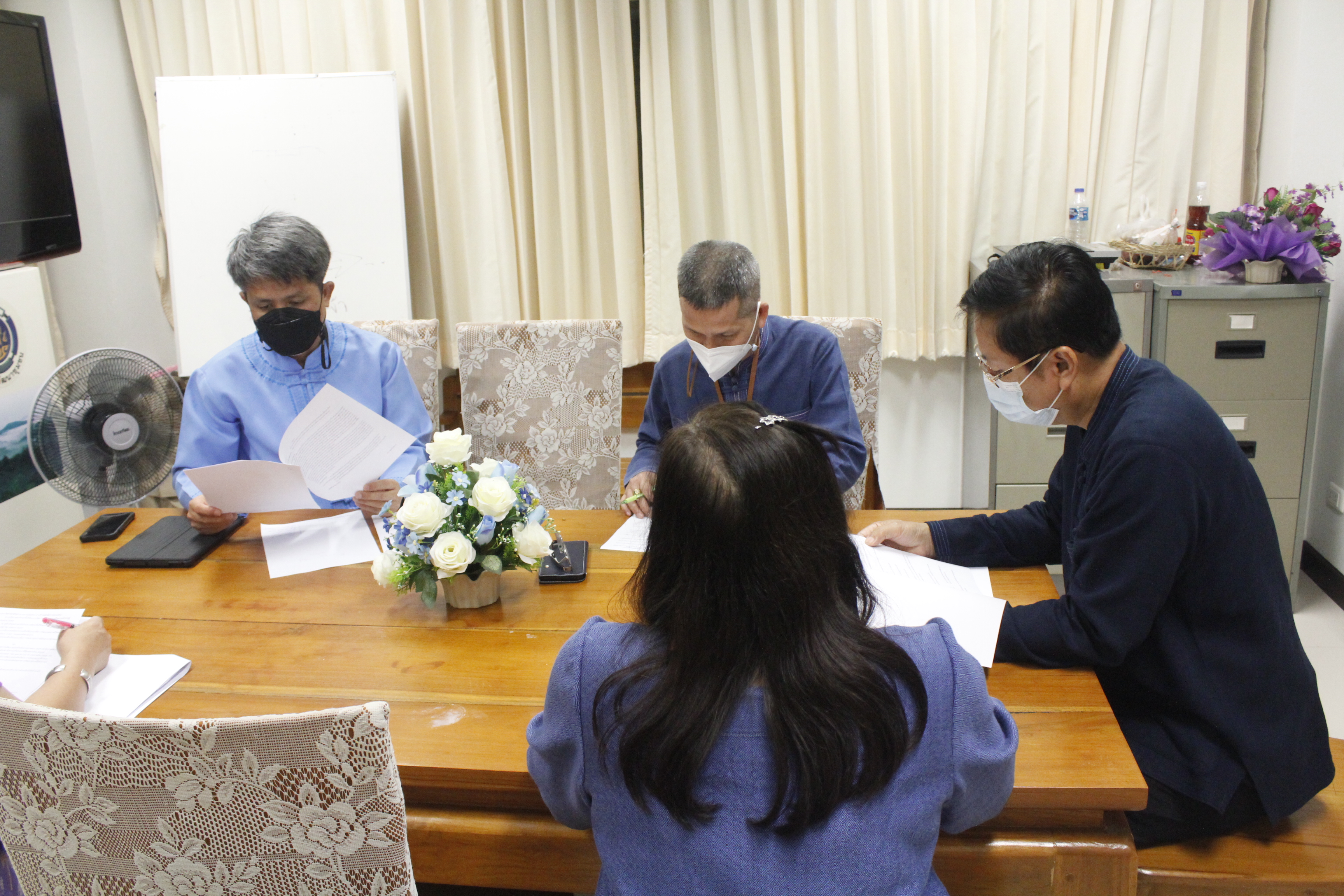 @ที่นี่เมืองน่าน@ พช.น่าน ประชุมร่างขอบเขตของงานจ้างเหมาจัดทำ/ผลิต สื่อประชาสัมพันธ์/คลิปวีดีโอ สร้างภาพลักษณ์กรมการพัฒนาชุมชนด้วยการประชาสัมพันธ์ผ่านสื่อออนไลน์