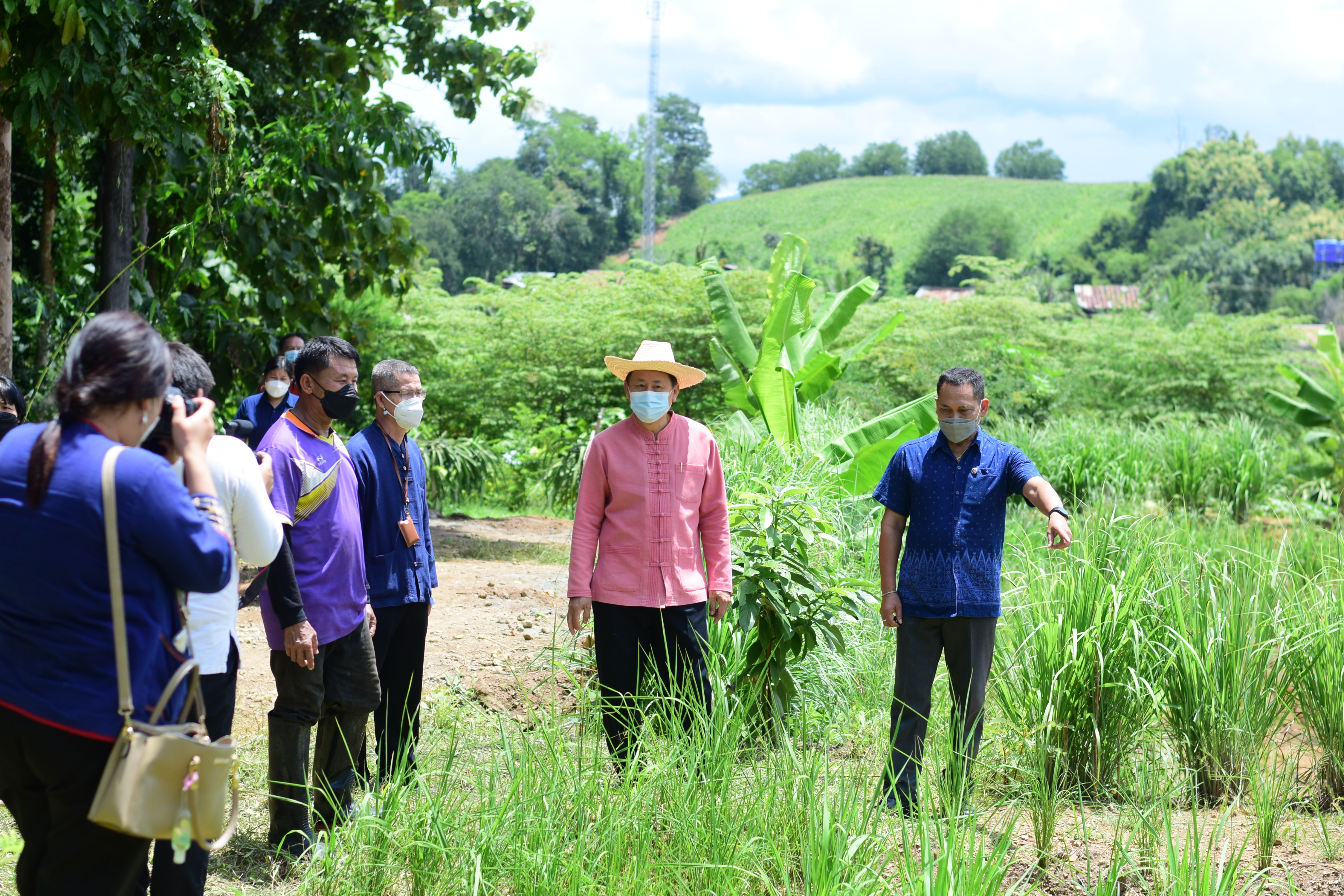 ติดตามโครงการพัฒนาพื้นที่ต้นแบบการพัฒนาคุณภาพชีวิตตามหลักทฤษฎีใหม่  ประยุกต์สู่ โคก หนอง นาโมเดล อำเภอนาน้อย