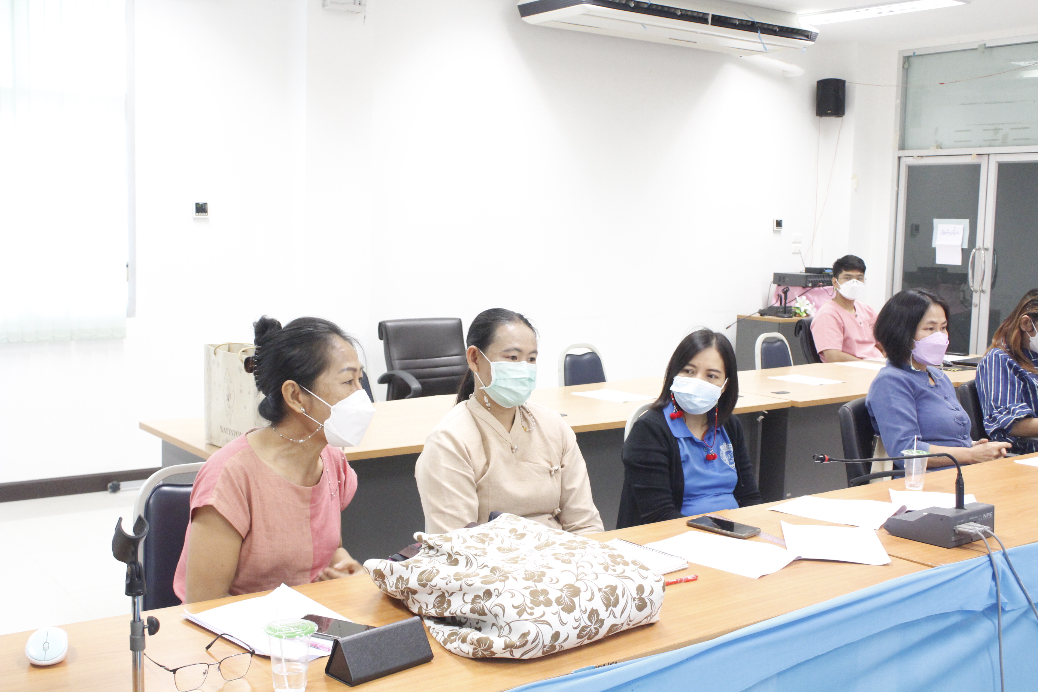 @ที่นี่เมืองน่าน@  พช.น่าน ประชุมเตรียมความพร้อมงาน OTOP ศิลปาชีพ ประทิปไทย OTOP ก้าวไกลด้วยพระบารมี