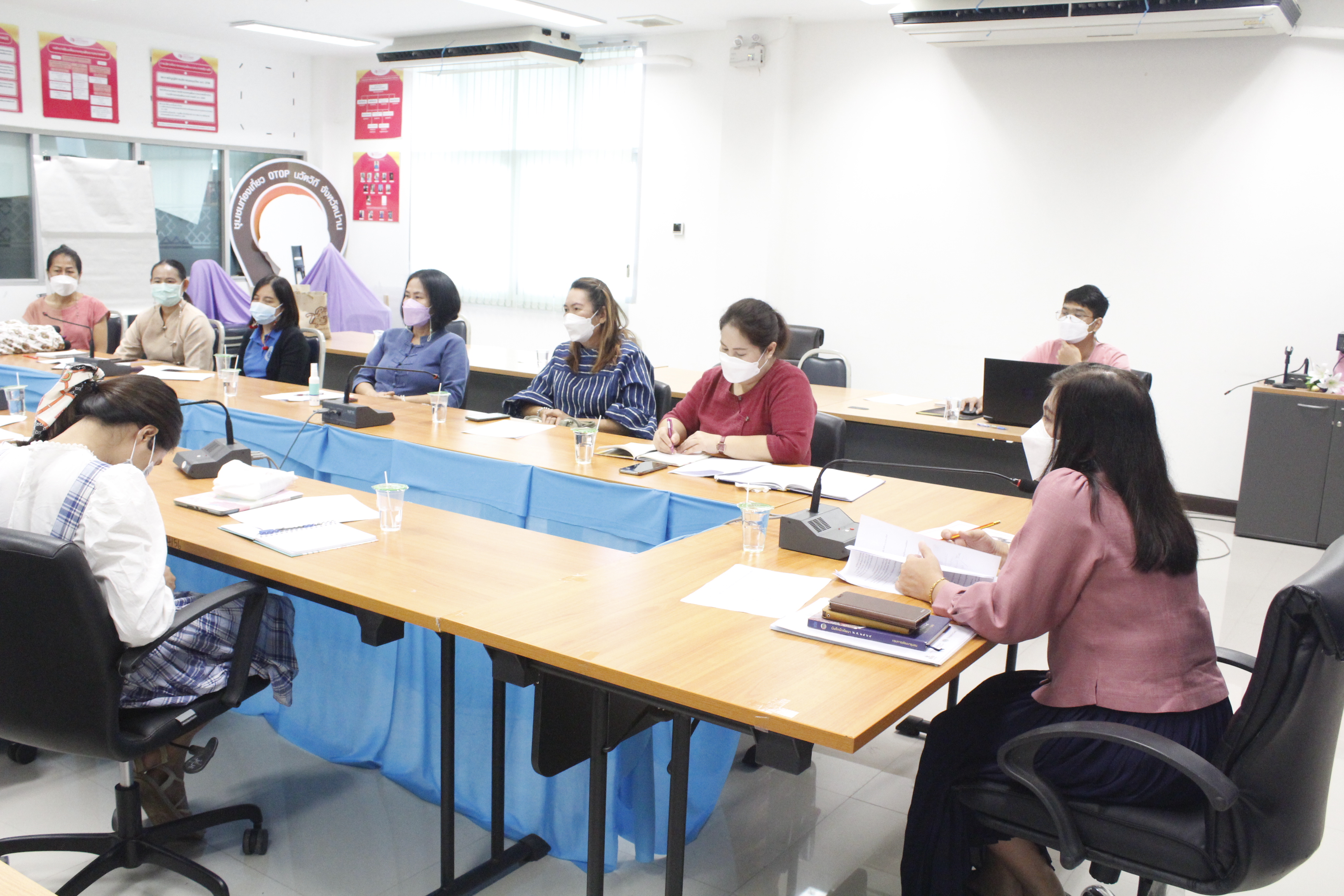 @ที่นี่เมืองน่าน@  พช.น่าน ประชุมเตรียมความพร้อมงาน OTOP ศิลปาชีพ ประทิปไทย OTOP ก้าวไกลด้วยพระบารมี