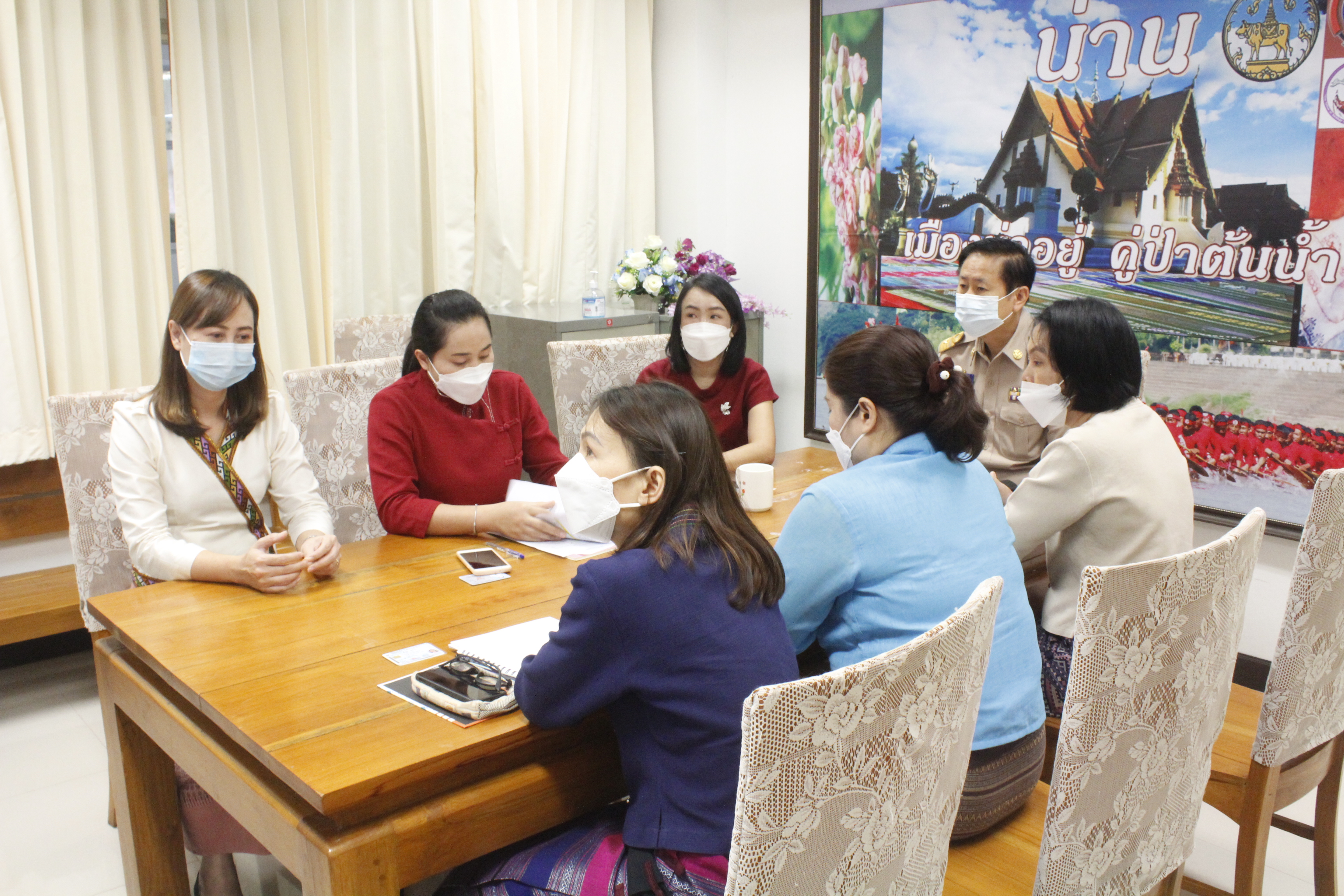 @ที่นี่เมืองน่าน@ พช.น่าน ดำเนินการประเมินบุคคล ผลงาน และความเหมาะสมกับตำแหน่ง (สอบสัมภาษณ์) ในการคัดเลือกบุคคลเข้ารับการประเมินผลงานเพื่อเลื่อนขึ้นแต่งตั้งให้ดำรงตำแหน่ง ประเภทวิชาการ ระดับชำนาญการพิเศษ ตำแหน่งผู้อำนวยการกลุ่มงานประสานและสนับสนุนการบริหารงานพัฒนาชุมชน กรมการพัฒนาชุมชน ประจำปีงบประมาณ พ.ศ.๒๕๖๔