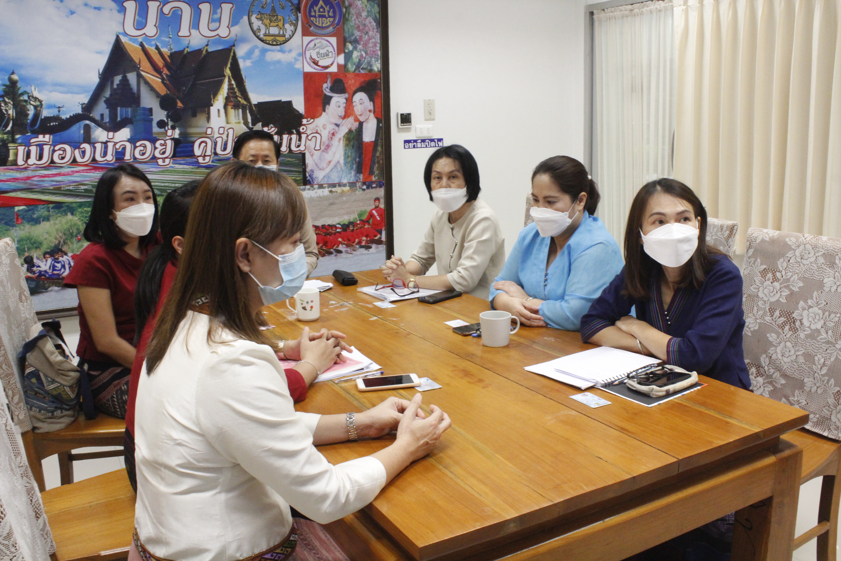 @ที่นี่เมืองน่าน@ พช.น่าน ดำเนินการประเมินบุคคล ผลงาน และความเหมาะสมกับตำแหน่ง (สอบสัมภาษณ์) ในการคัดเลือกบุคคลเข้ารับการประเมินผลงานเพื่อเลื่อนขึ้นแต่งตั้งให้ดำรงตำแหน่ง ประเภทวิชาการ ระดับชำนาญการพิเศษ ตำแหน่งผู้อำนวยการกลุ่มงานประสานและสนับสนุนการบริหารงานพัฒนาชุมชน กรมการพัฒนาชุมชน ประจำปีงบประมาณ พ.ศ.๒๕๖๔