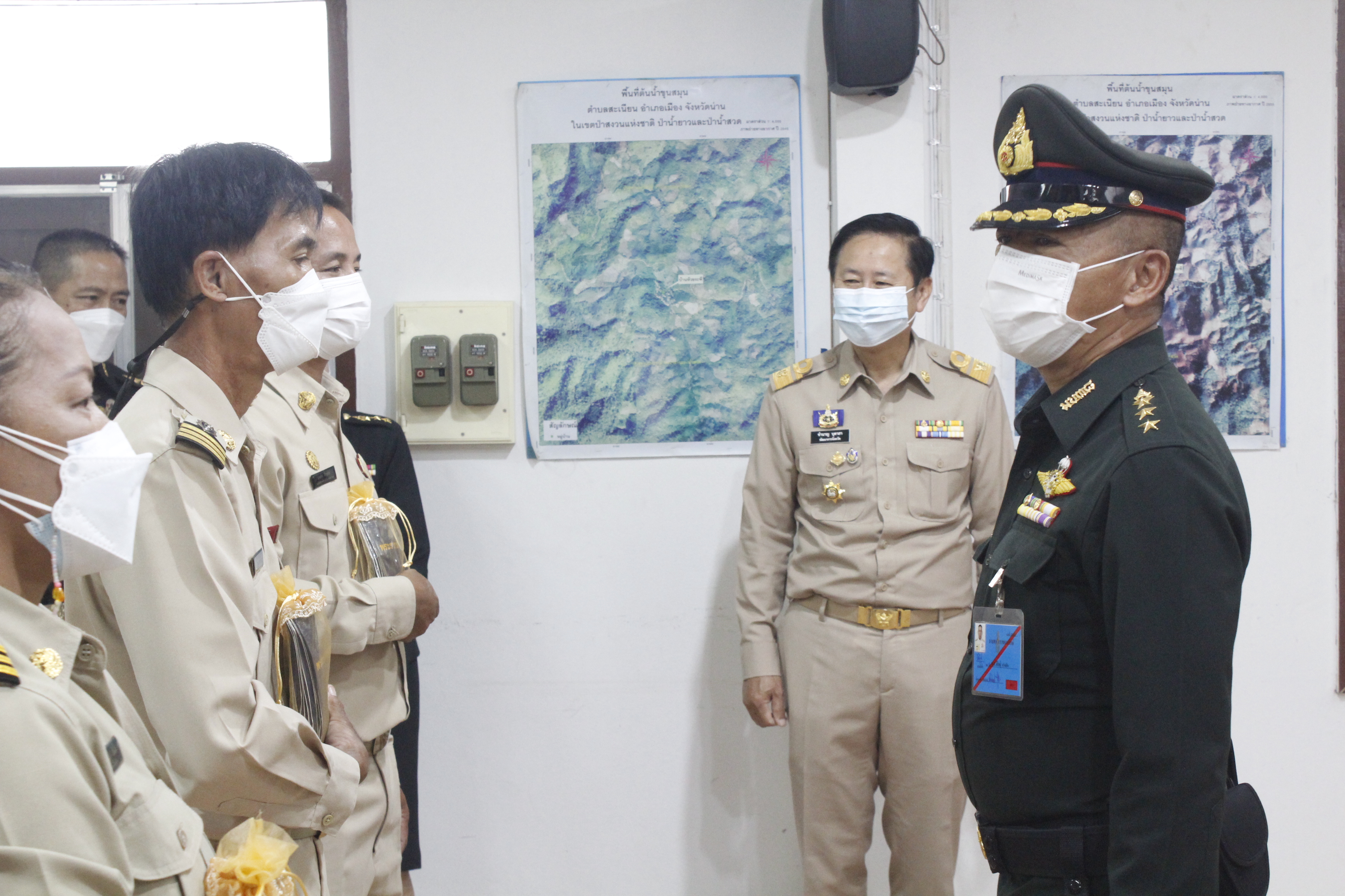 @ที่นี่เมืองน่าน@ พช.น่าน ร่วมพิธีรับมอบเมล็ดพันธุ์พืชพระราชทานจากสมเด็จพระกนิษฐาธิราชเจ้า กรมสมเด็จพระเทพรัตนราชสุดาฯ สยามบรมราชกุมารี