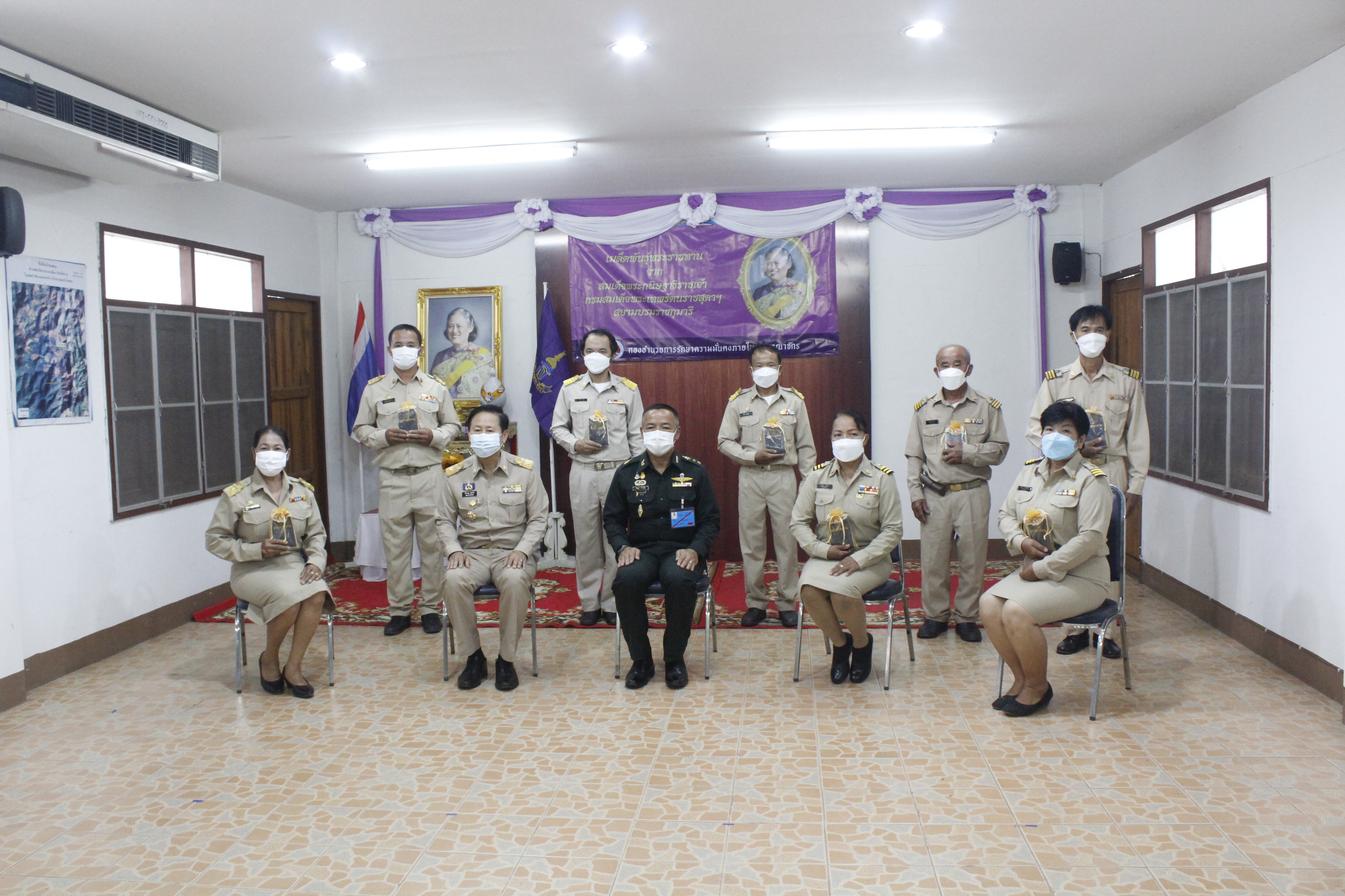 @ที่นี่เมืองน่าน@ พช.น่าน ร่วมพิธีรับมอบเมล็ดพันธุ์พืชพระราชทานจากสมเด็จพระกนิษฐาธิราชเจ้า กรมสมเด็จพระเทพรัตนราชสุดาฯ สยามบรมราชกุมารี