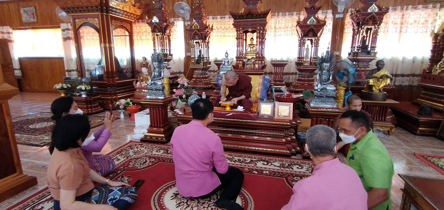 @ที่นี่เมืองน่าน@ พช.น่าน : ทำพิธีจารอักขระแผ่นโลหะมงคล เพื่อเตรียมการจัดพิธีหล่อพระพุทธรูป และเหรียญพระพุทธพัฒนปชานาถ เนื่องในโอกาสครบรอบ 60 ปี สถาปนากรมการพัฒนาชุมชน