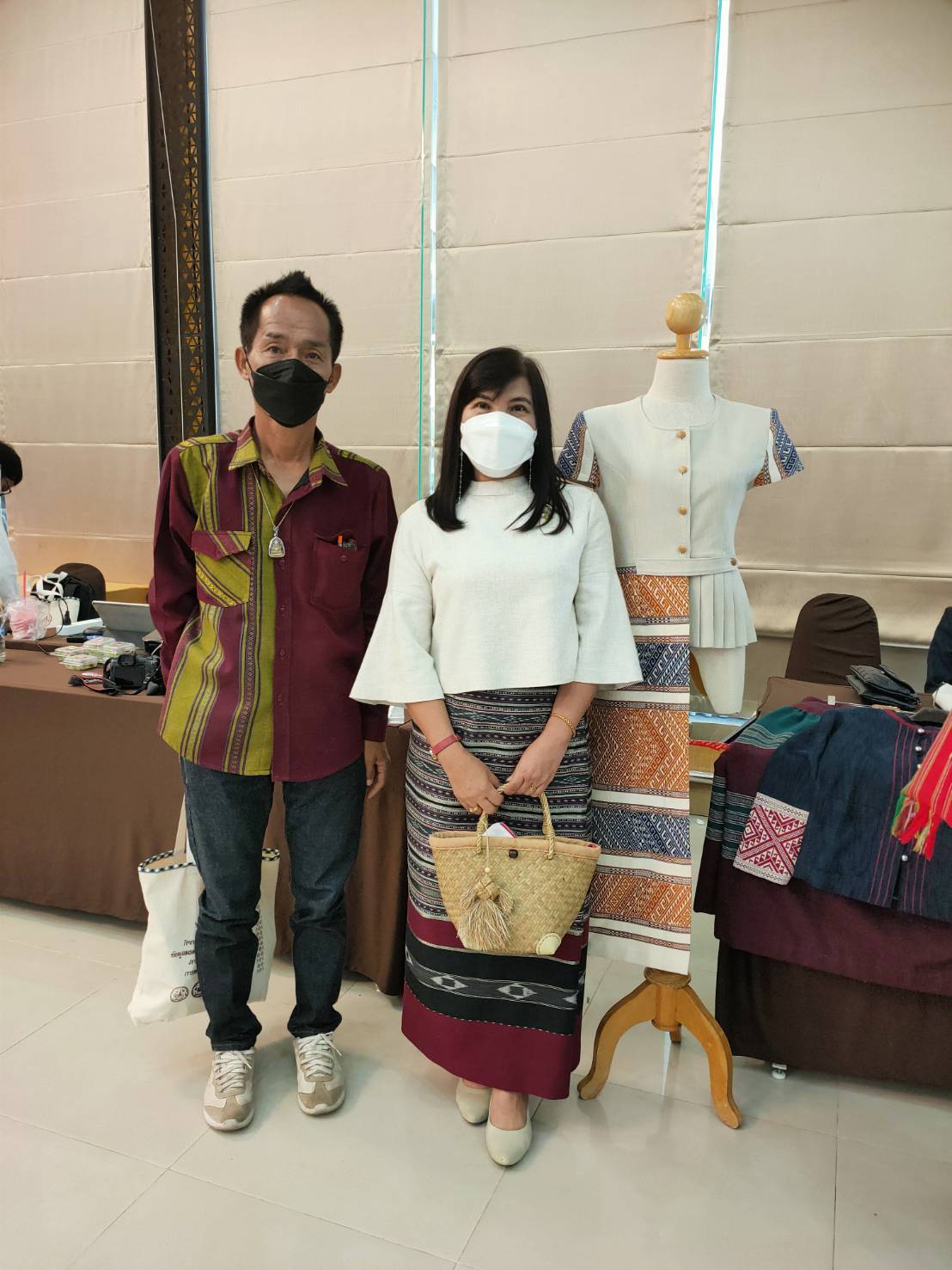 @ที่นี่เมืองน่าน@ พช.น่าน ร่วมประชุมสัมมนากิจกรรมการศึกษาและรวบรวมข้อมูลมรดกวัฒนธรรมผ้าล้านนาตะวันออกตามโครงการบูรณาการการท่องเที่ยวกลุ่มจังหวัด