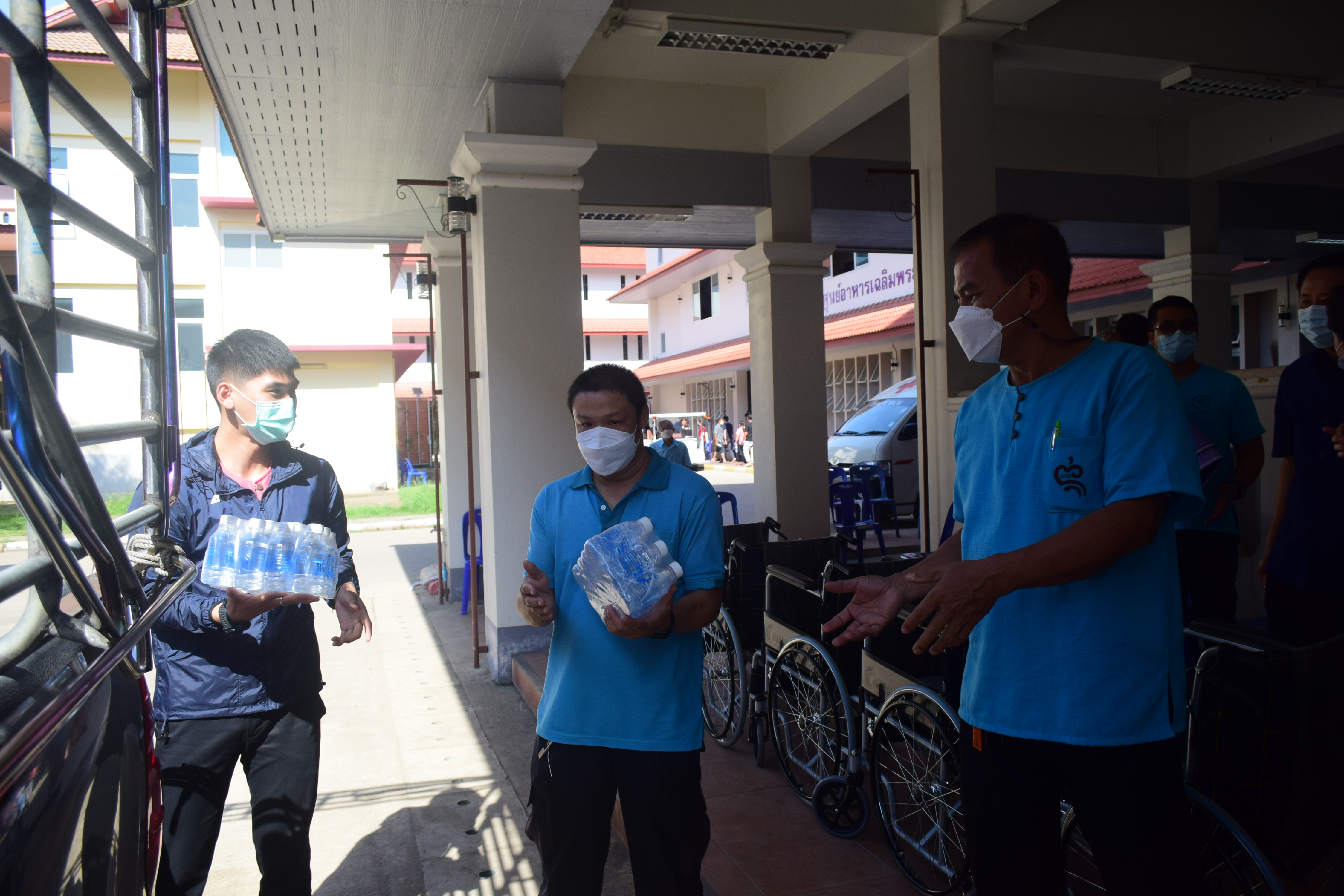 @ที่นี่เมืองน่าน@ สอ.พช. น่าน ดำเนินการโครงการส่งเสริมความสัมพันธ์ สอ.พช. ประจำปี 2564 ด้านสังคมและสิ่งแวดล้อม กิจกรรมสาธารณประโยชน์   