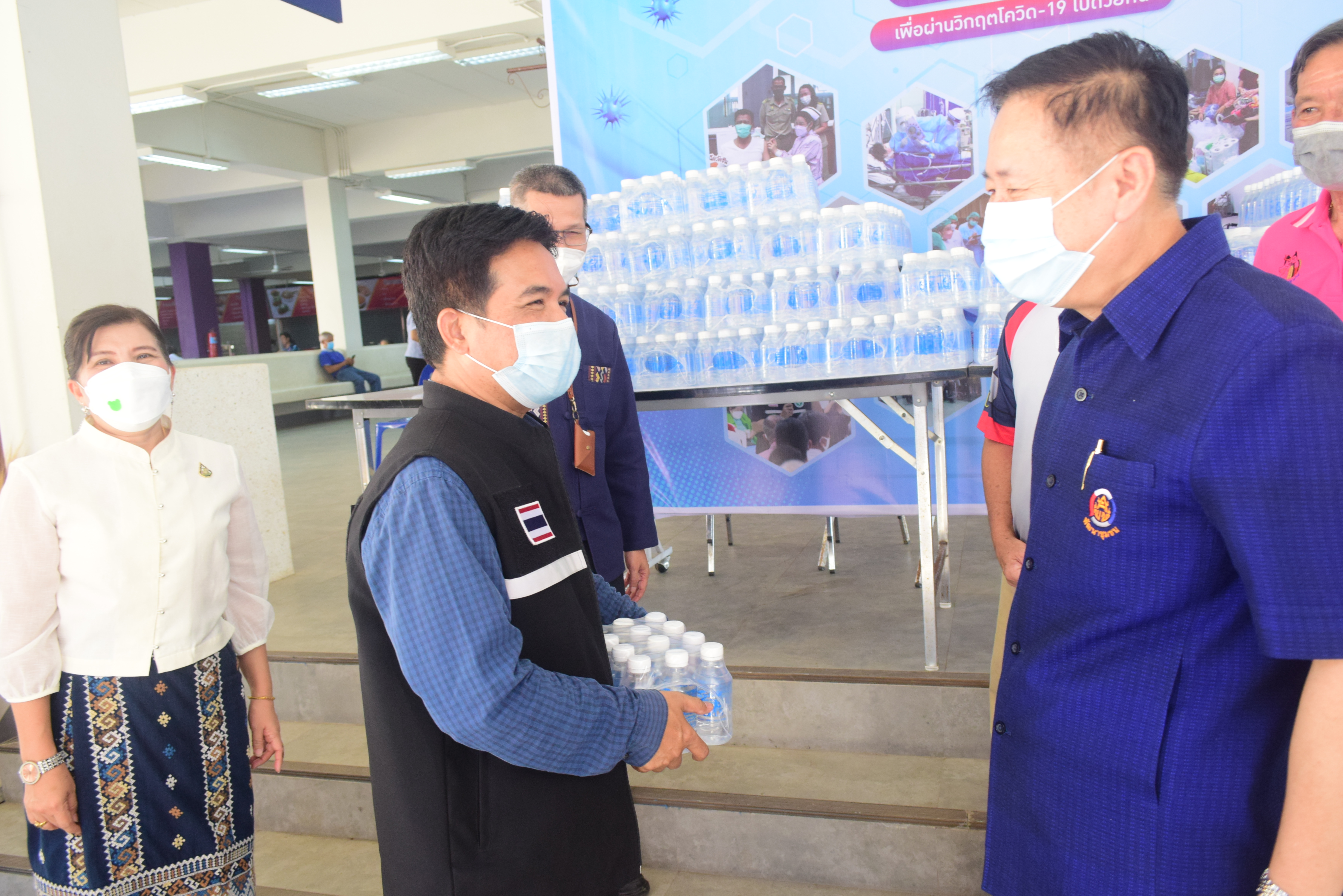 @ที่นี่เมืองน่าน@ สอ.พช. น่าน ดำเนินการโครงการส่งเสริมความสัมพันธ์ สอ.พช. ประจำปี 2564 ด้านสังคมและสิ่งแวดล้อม กิจกรรมสาธารณประโยชน์   