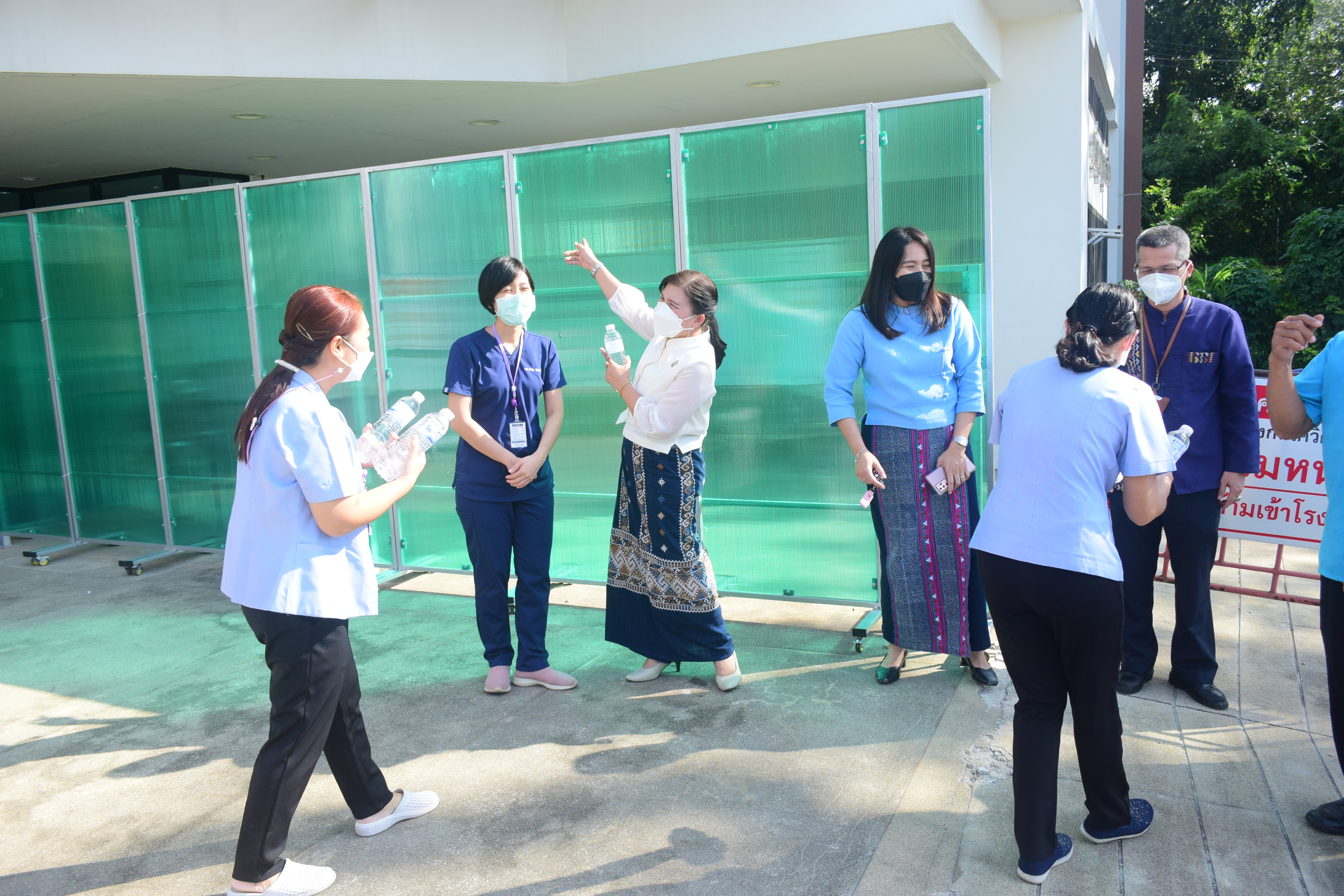 @ที่นี่เมืองน่าน@ สอ.พช. น่าน ดำเนินการโครงการส่งเสริมความสัมพันธ์ สอ.พช. ประจำปี 2564 ด้านสังคมและสิ่งแวดล้อม กิจกรรมสาธารณประโยชน์   