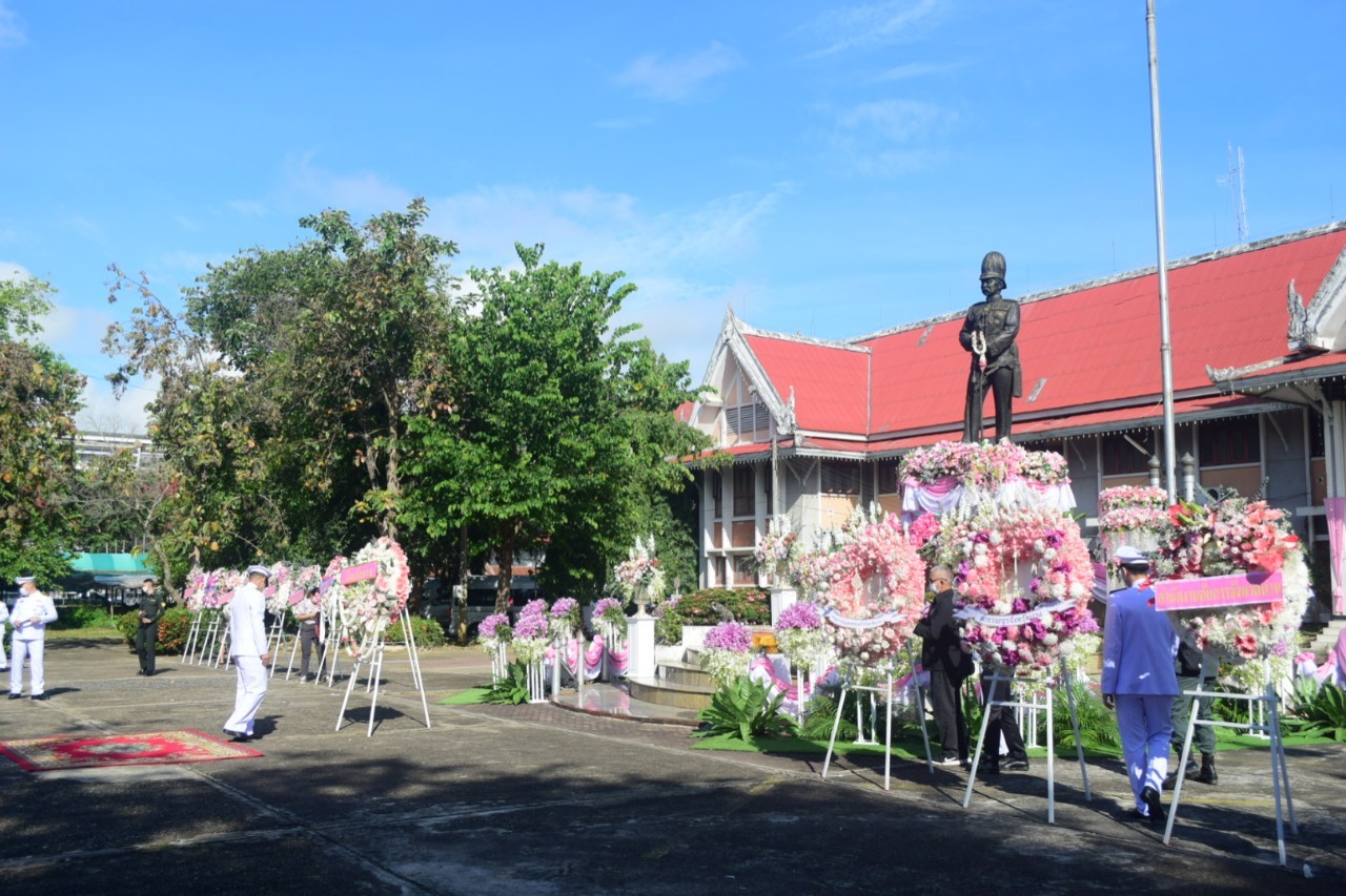 @ที่นี่เมืองน่าน@ “พช.น่าน ร่วมพิธีวางพวงมาลาน้อมรำลึกเนื่องในวันคล้ายวันสวรรคตพระบาทสมเด็จพระจุลจอมเกล้าเจ้าอยู่หัว 23 ตุลาคม 2564”