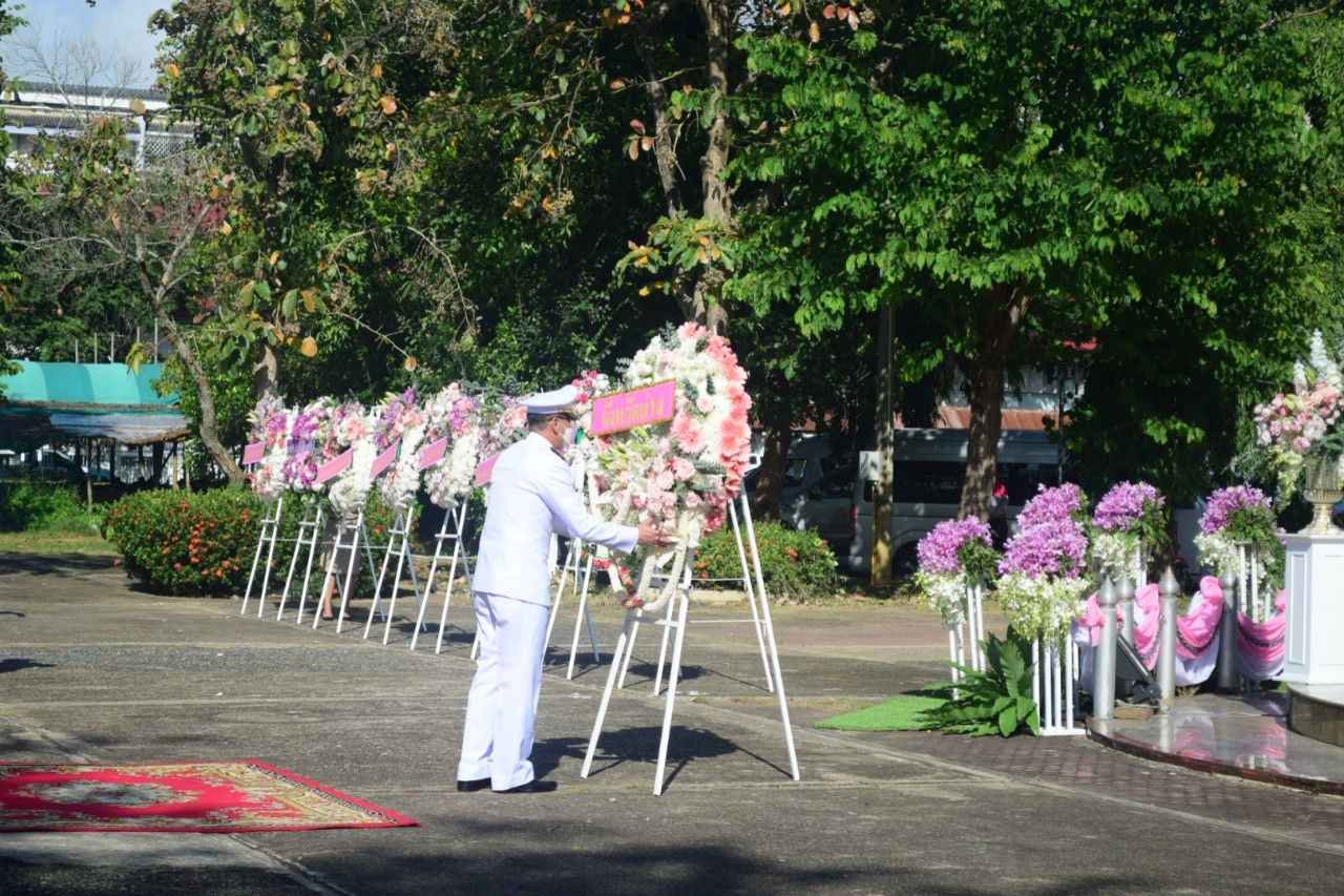 @ที่นี่เมืองน่าน@ “พช.น่าน ร่วมพิธีวางพวงมาลาน้อมรำลึกเนื่องในวันคล้ายวันสวรรคตพระบาทสมเด็จพระจุลจอมเกล้าเจ้าอยู่หัว 23 ตุลาคม 2564”