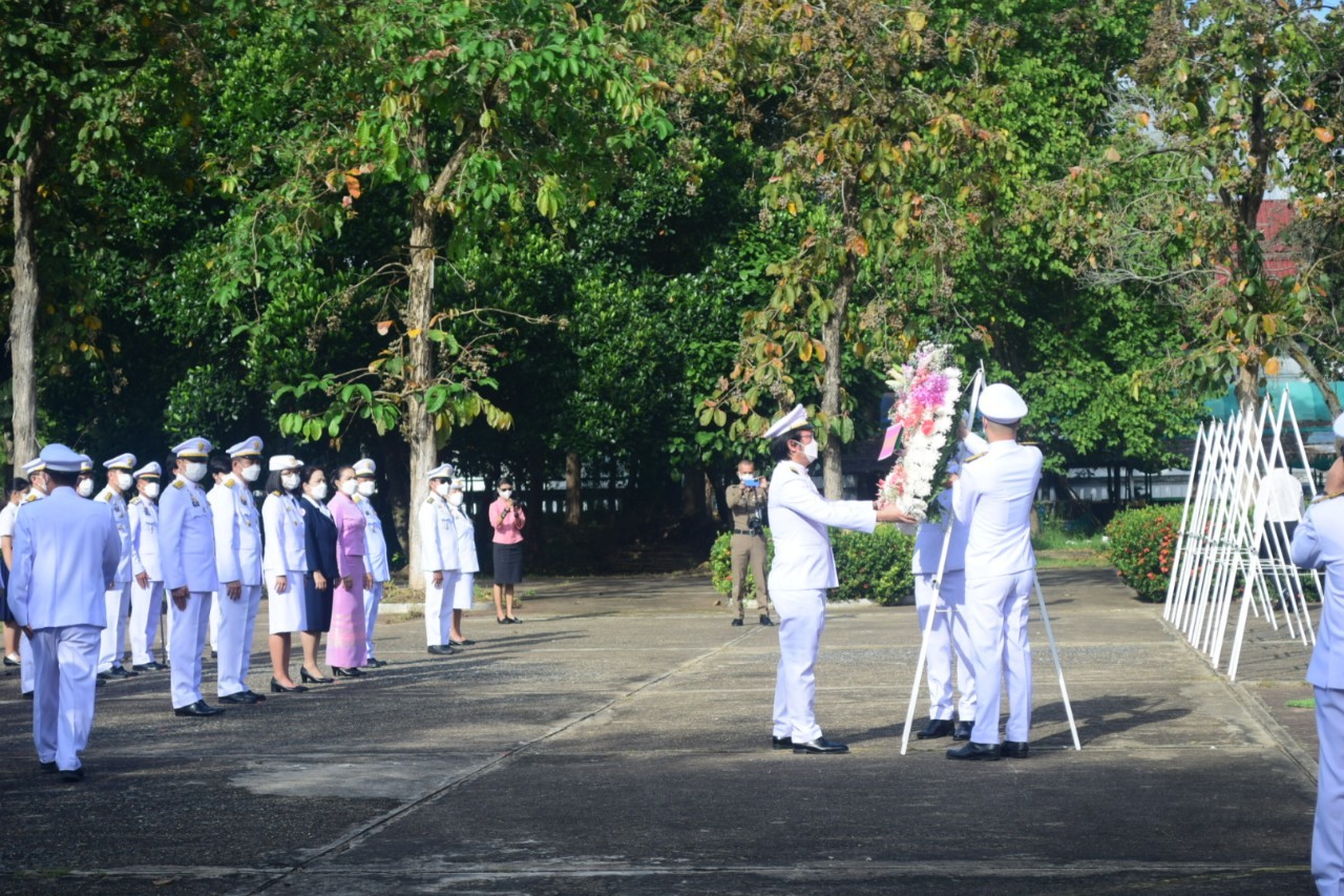 @ที่นี่เมืองน่าน@ “พช.น่าน ร่วมพิธีวางพวงมาลาน้อมรำลึกเนื่องในวันคล้ายวันสวรรคตพระบาทสมเด็จพระจุลจอมเกล้าเจ้าอยู่หัว 23 ตุลาคม 2564”