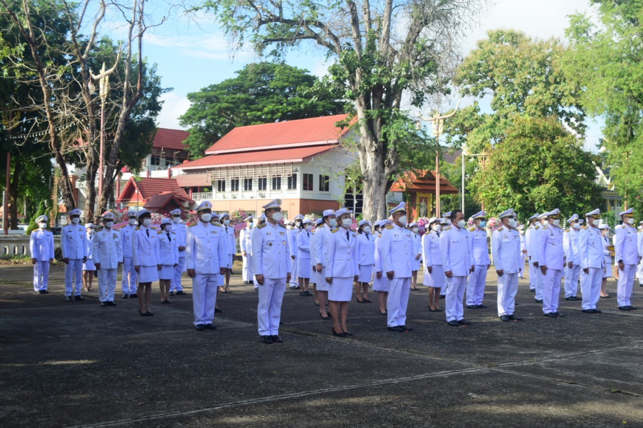 @ที่นี่เมืองน่าน@ “พช.น่าน ร่วมพิธีวางพวงมาลาน้อมรำลึกเนื่องในวันคล้ายวันสวรรคตพระบาทสมเด็จพระจุลจอมเกล้าเจ้าอยู่หัว 23 ตุลาคม 2564”