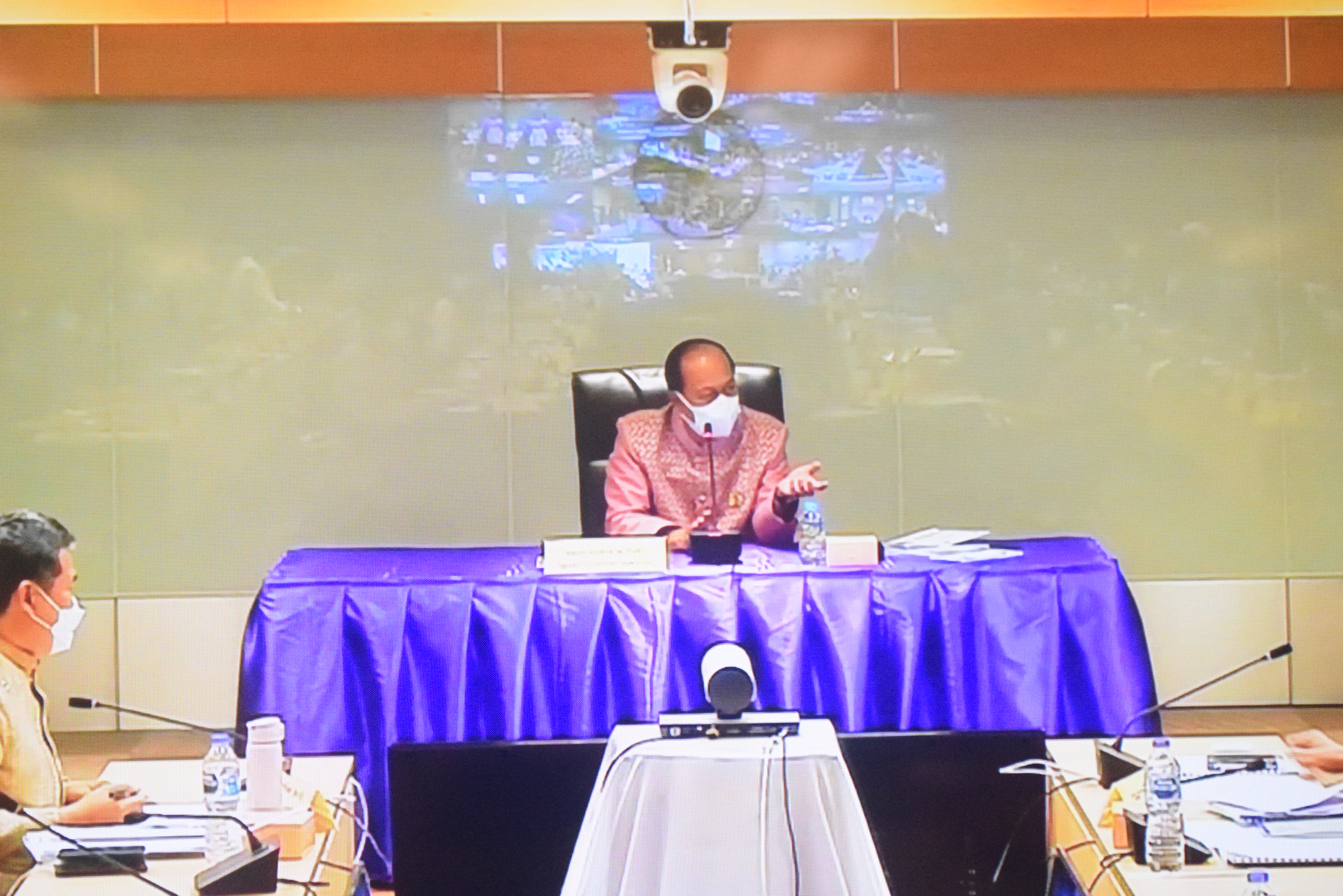 @ที่นี่เมืองน่าน@ พช.น่าน ร่วมประชุมมอบนโยบายการขับเคลื่อนการขจัดความยากจนและพัฒนาคนทุกช่วงวัยอย่างยั่งยืน ตามหลักของปรัชญาเศรษฐกิจพอเพียง ผ่านระบบวีดีทัศน์ทางไกล (Video Conference System – VCS)