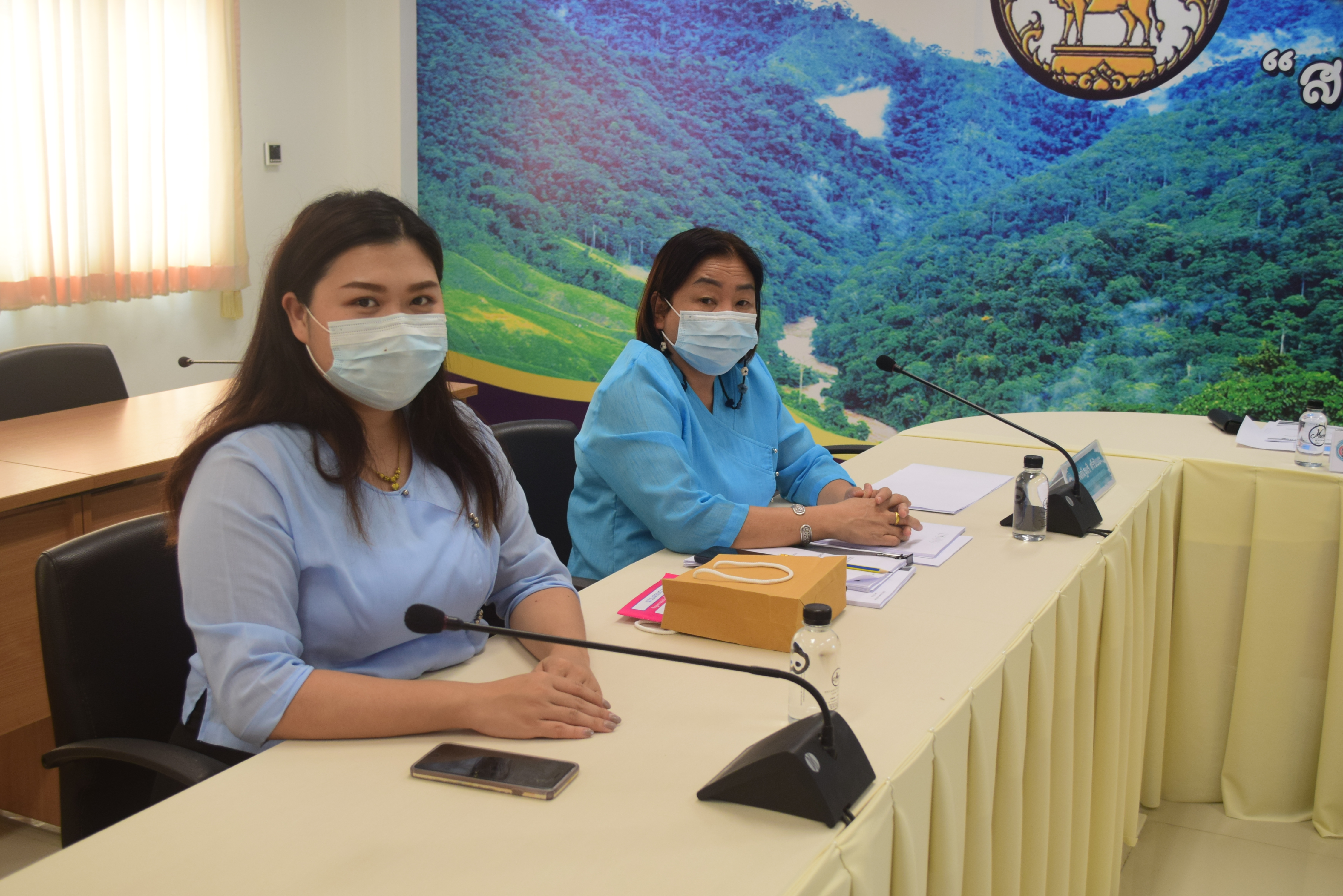 @ที่นี่เมืองน่าน@ พช.น่าน ร่วมประชุมชี้แจงการขับเคลื่อนการดำเนินงานขจัดความยากจนและพัฒนาคนทุกช่วงวัยอย่างยั่งยืนตามหลักปรัชญาของเศรษฐกิจพอเพียง ผ่านระบบ Video Conference System – VCS