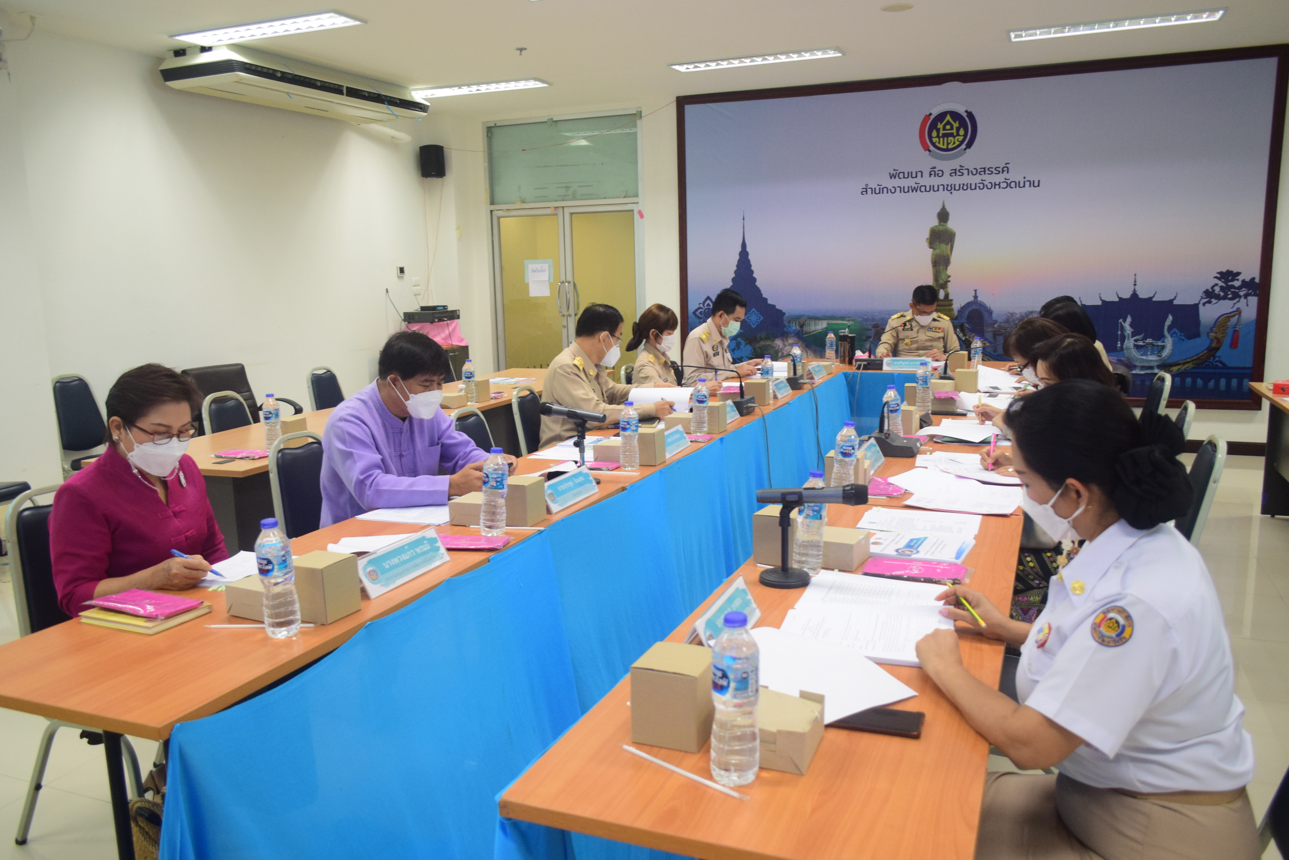 @ที่นี่เมืองน่าน@ พช.น่าน ประชุมคณะอนุกรรมการบริหารกองทุนพัฒนาบทบาทสตรี ระดับจังหวัด จังหวัดน่าน ครั้งที่ 1/2565