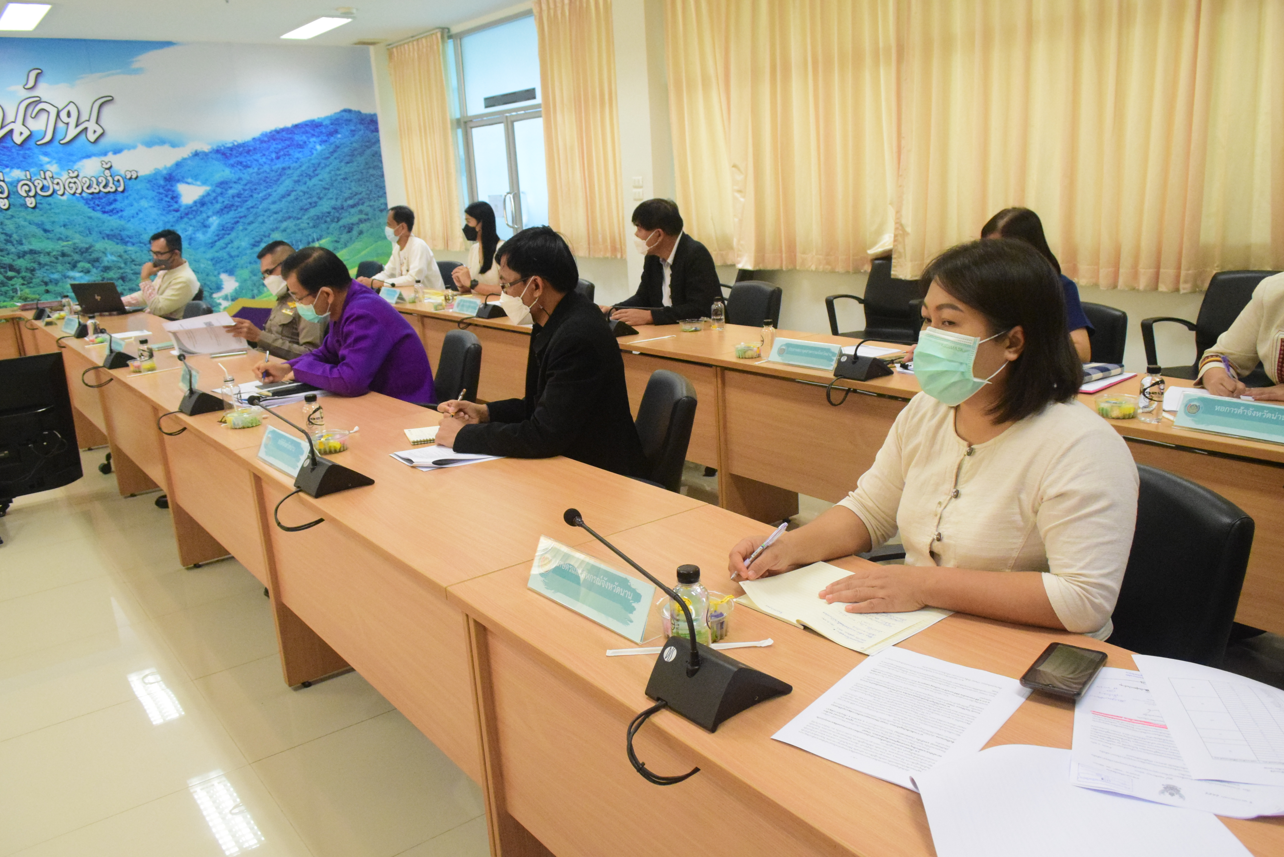 @ที่นี่เมืองน่าน@ พช.น่าน ร่วมประชุมมอบนโยบายการขับเคลื่อนการขจัดความยากจนและพัฒนาคนทุกช่วงวัยอย่างยั่งยืน ตามหลักของปรัชญาเศรษฐกิจพอเพียง ผ่านระบบวีดีทัศน์ทางไกล (Video Conference System – VCS)