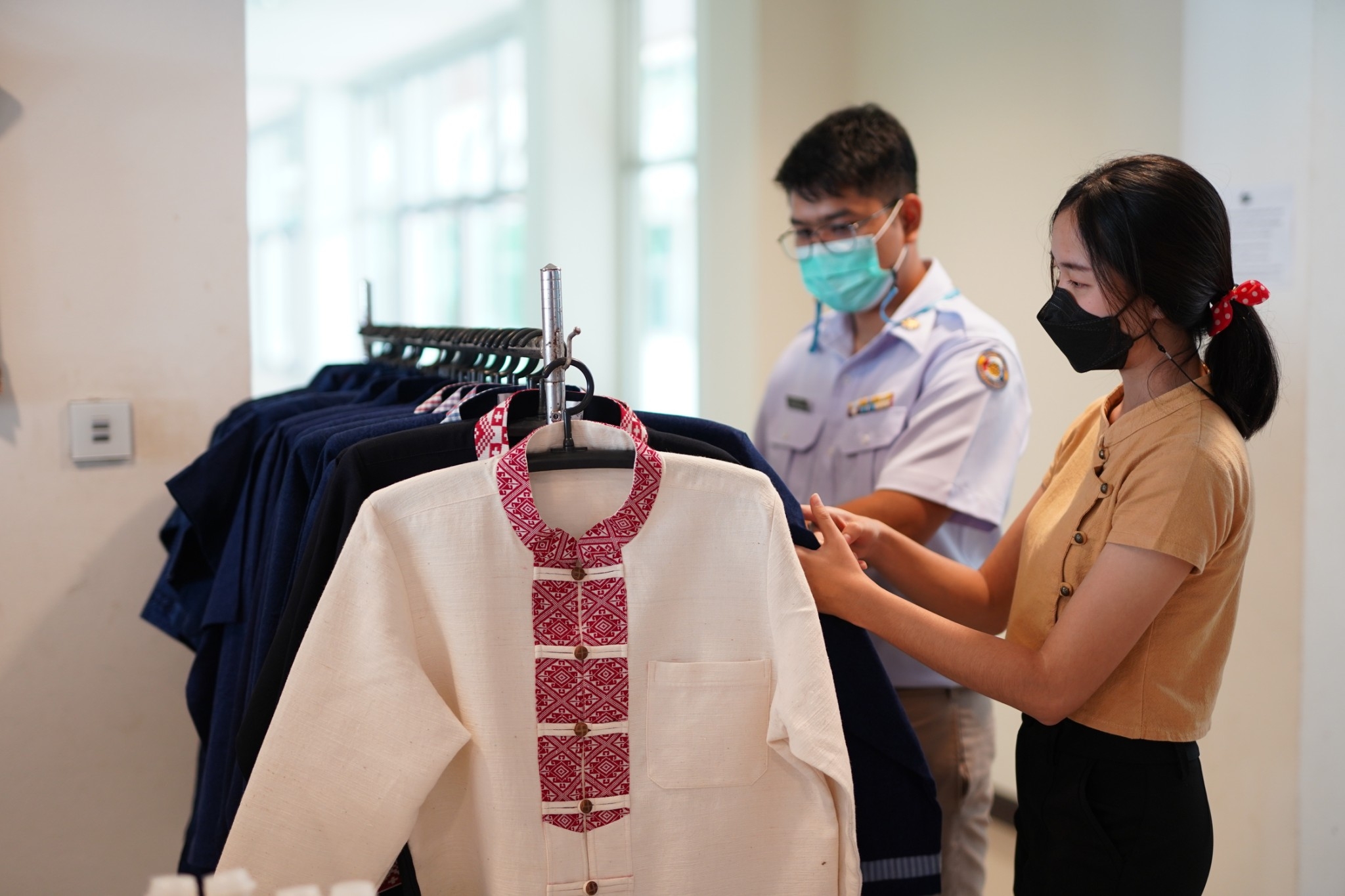 @ที่นี่เมืองน่าน@ พช.น่าน จัดกิจกรรม OTOP Mobile เพื่อกระตุ้นเศรษฐกิจ และส่งเสริมผู้ประกอบการOTOP จังหวัดน่าน