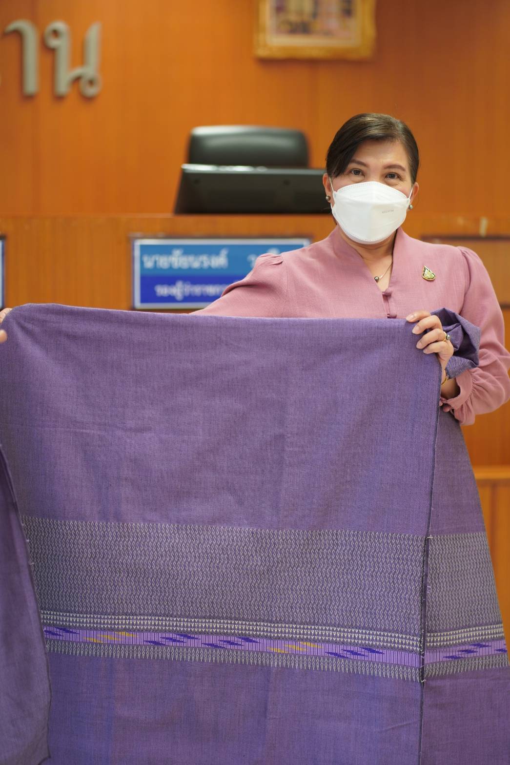 @ที่นี่เมืองน่าน@ รักษาราชการแทนผู้ว่าจังหวัดน่านเชิญชวนอุดหนุนกระเช้าของขวัญปีใหม่ OTOP น่าน เป็นของฝากของขวัญแทนใจในช่วงเทศกาลแห่งความสุข ปีใหม่ 2565