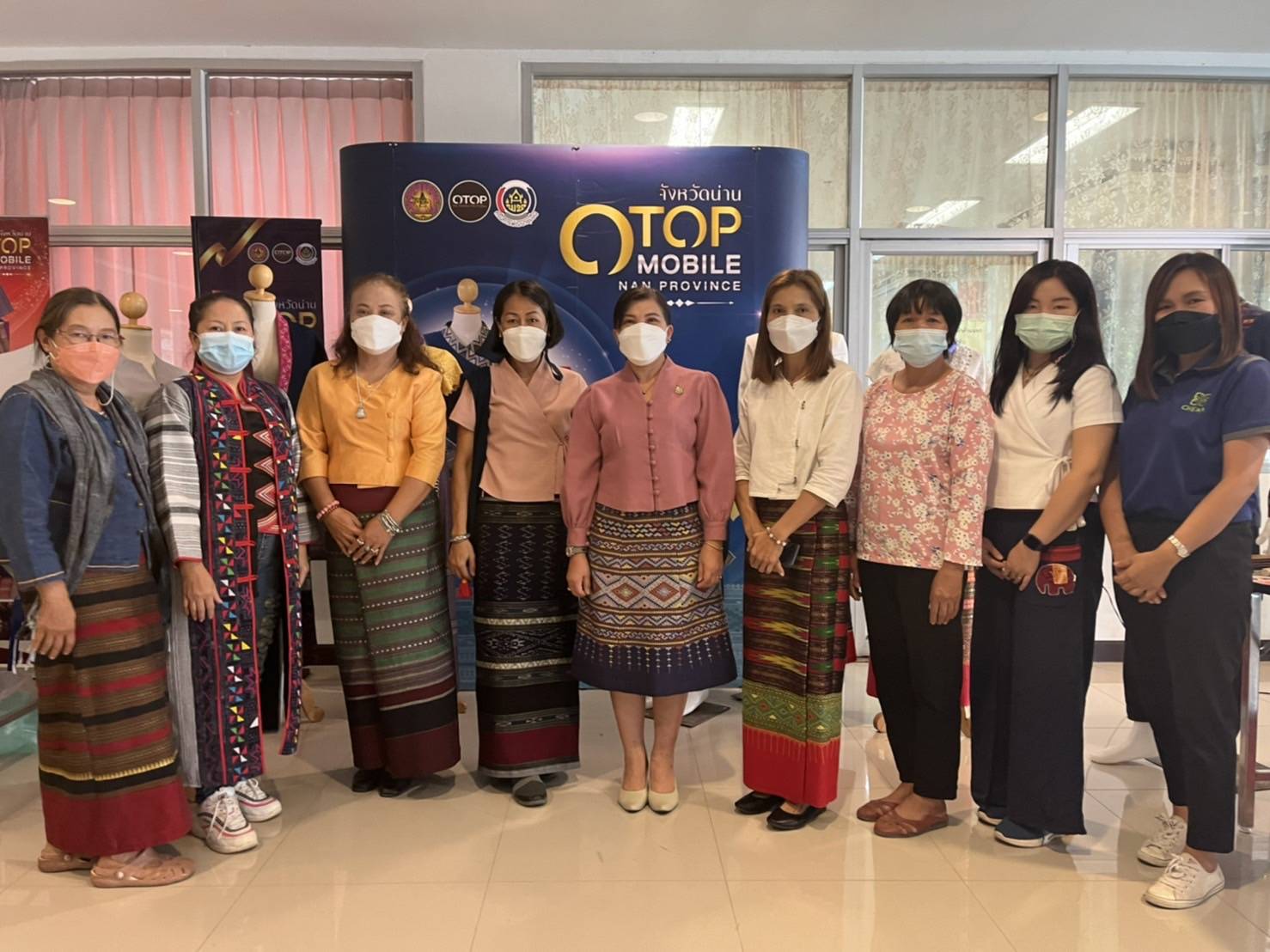 @ที่นี่เมืองน่าน@ รักษาราชการแทนผู้ว่าจังหวัดน่านเชิญชวนอุดหนุนกระเช้าของขวัญปีใหม่ OTOP น่าน เป็นของฝากของขวัญแทนใจในช่วงเทศกาลแห่งความสุข ปีใหม่ 2565