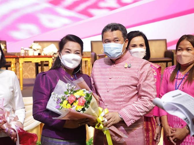 @ที่นี่เมืองน่าน@ พช.น่าน นำสตรีร่วมโครงการกองทุนพัฒนาบทบาทสตรี สร้างความมั่นคงด้านอาชีพ สู่ความเข้มแข็งในชุมชน