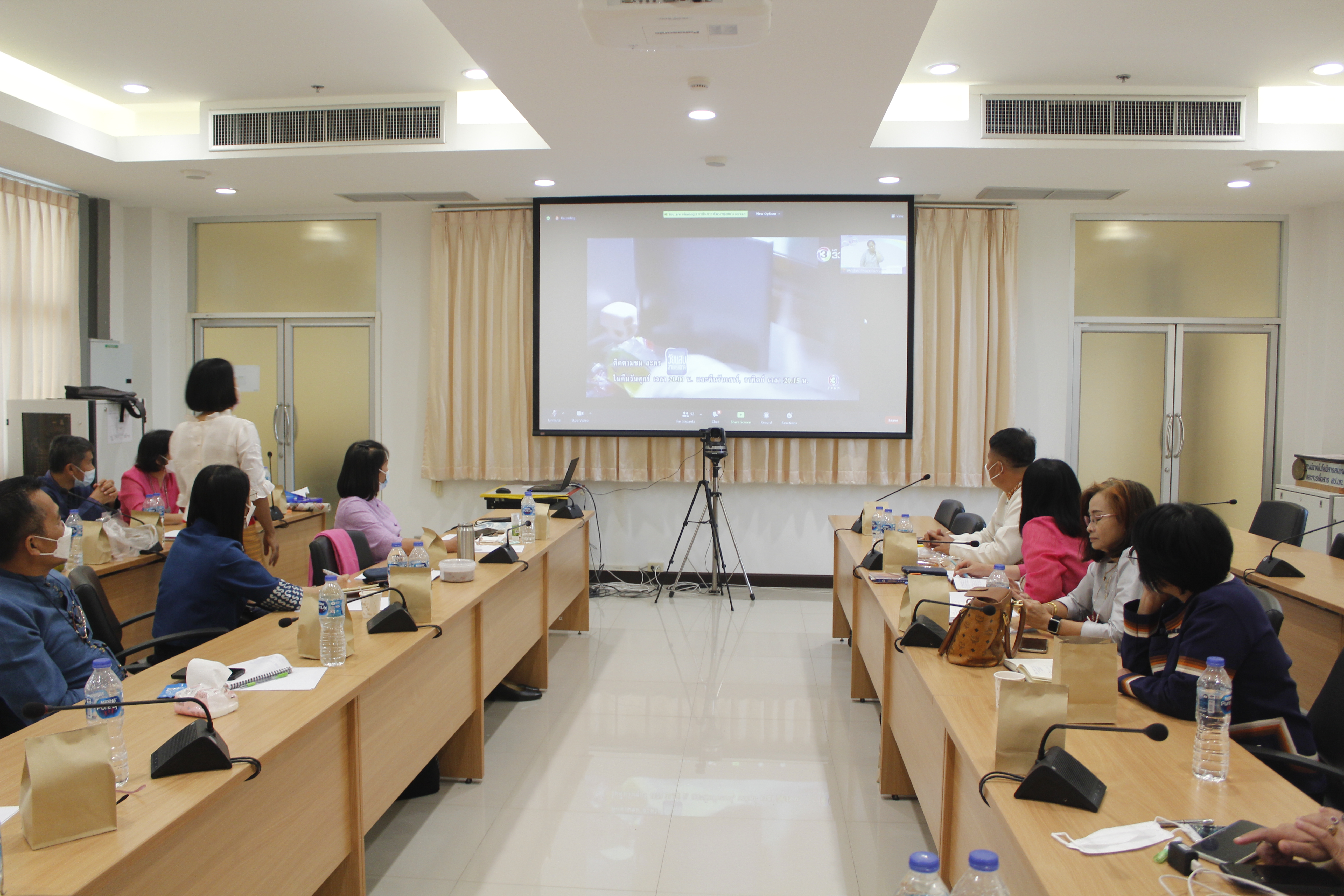 @ที่นี่เมืองน่าน@ พช.น่าน เข้าร่วมฝึกอบรมบุคลากรกรมการพัฒนาชุมชน หลักสูตรเสริมสมรรถนะพัฒนาการอำเภอ ประจำปีงบประมาณ 2565 ผ่านระบบ Zoom Cloud Meeting