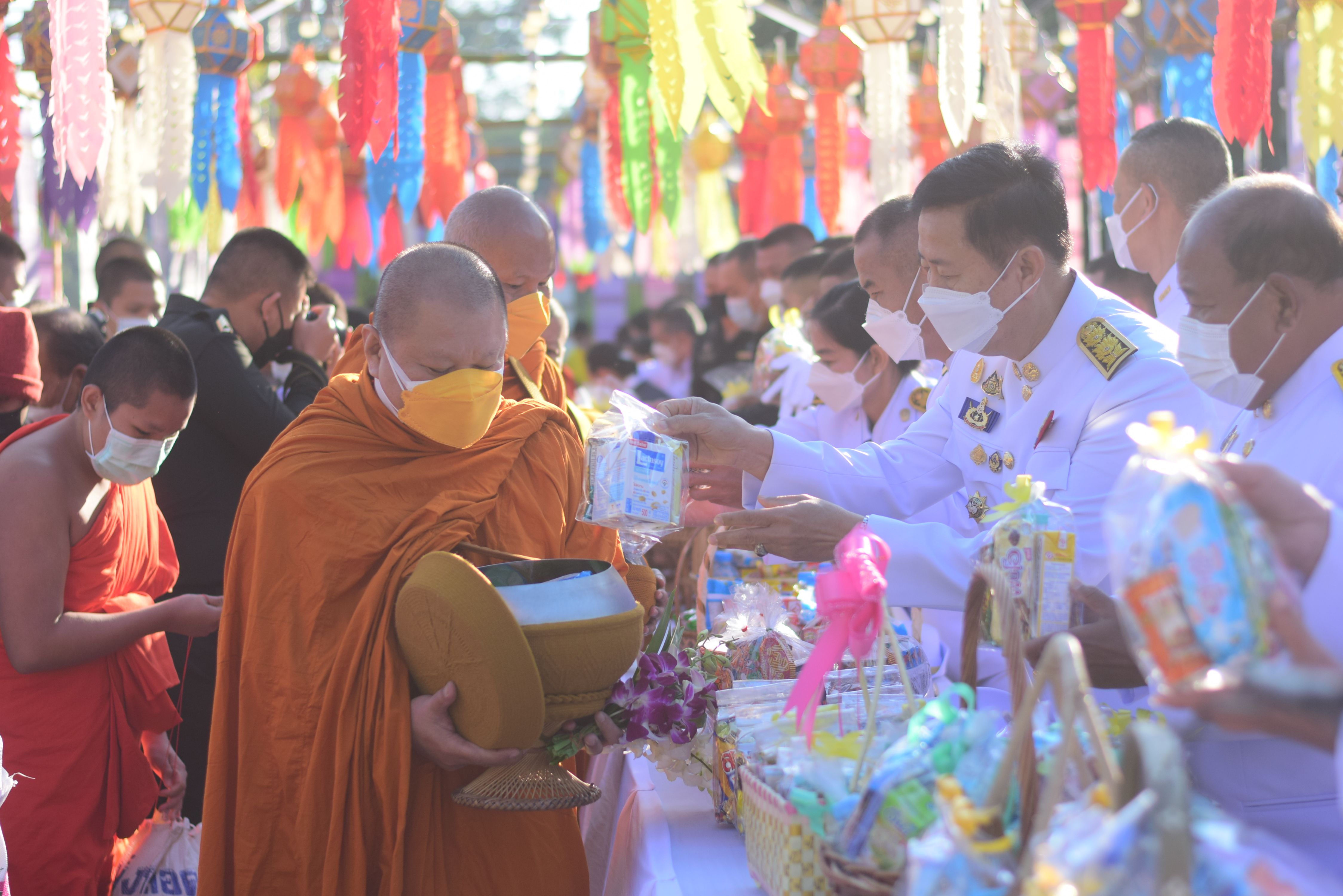 @ที่นี่เมืองน่าน@ พช.น่าน  ร่วมกิจกรรมเนื่องในวันคล้ายวันพระบรมราชสมภพ พระบาทสมเด็จพระบรมชนกาธิเบศร มหาภูมิพลอดุลยเดชมหาราช บรมนาถบพิตร วันชาติ และวันพ่อแห่งชาติ 5 ธันวาคม  2564  