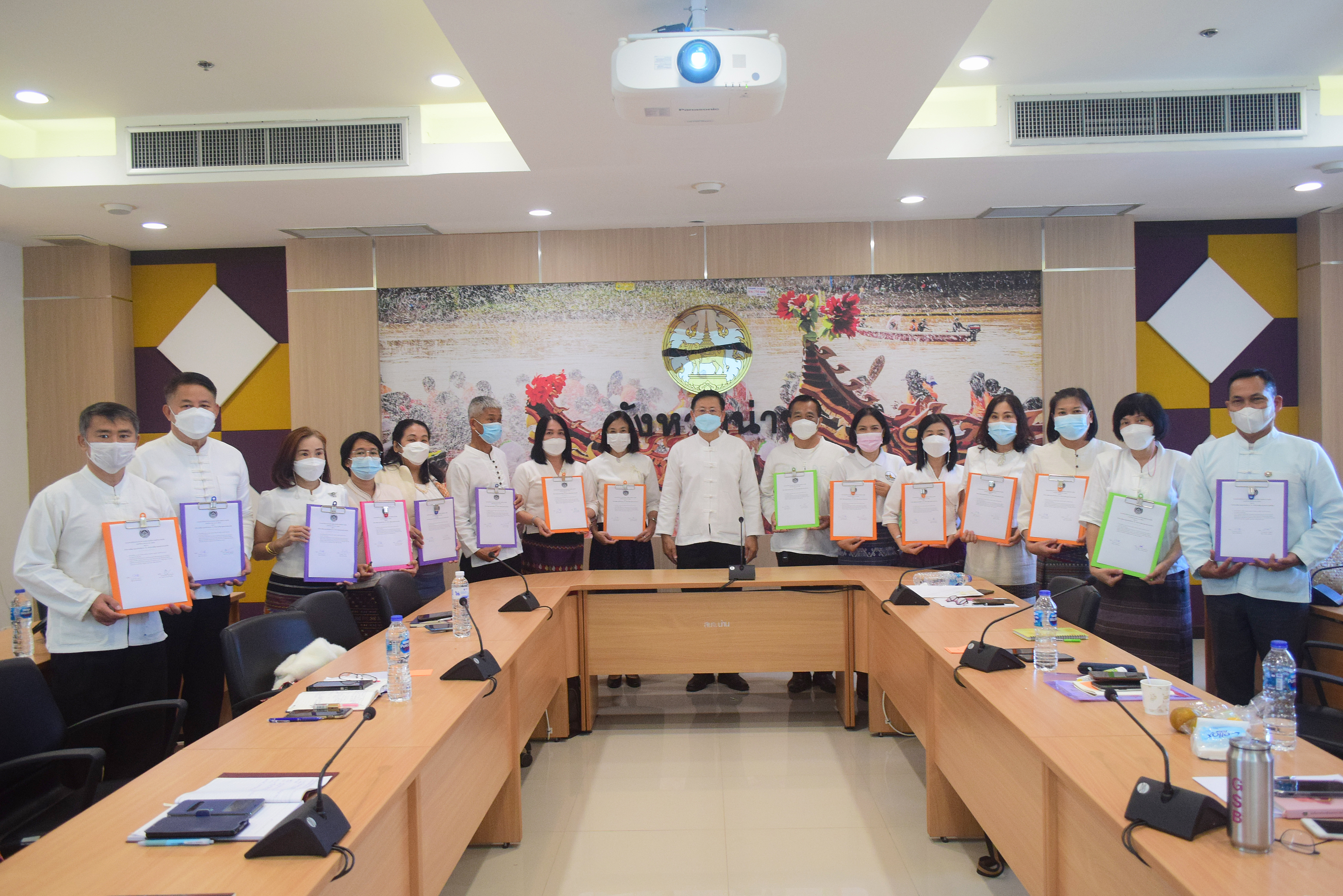 @ที่นี่เมืองน่าน@ พช.น่าน ร่วมประกาศเจตนารมณ์ในการต่อต้านการทุจริต เนื่องในวันต่อต้านคอร์รัปชั่นสากล ยึดธรรมาภิบาล คุณธรรมและความโปร่งใส