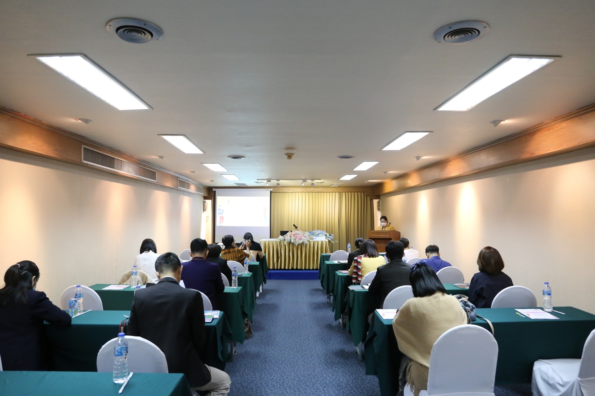 @ที่นี่เมืองน่าน@ พช.น่าน พัฒนาศักยภาพคณะกรรมการบริหารเครือข่ายองค์ความรู้ และคณะอนุกรรมการบริหารเครือข่ายองค์ความรู้ (Knowledge – Based OTOP : KBO) จังหวัดน่าน