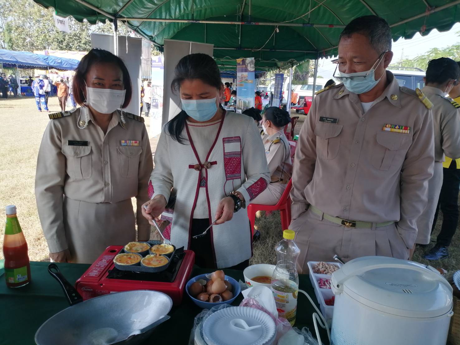 @ที่นี่เมืองน่าน@ พช.น่าน ร่วมกิจกรรม หน่วยบำบัดทุกข์ บำรุงสุข สร้างรอยยิ้มให้ประชาชน จังหวัดน่าน