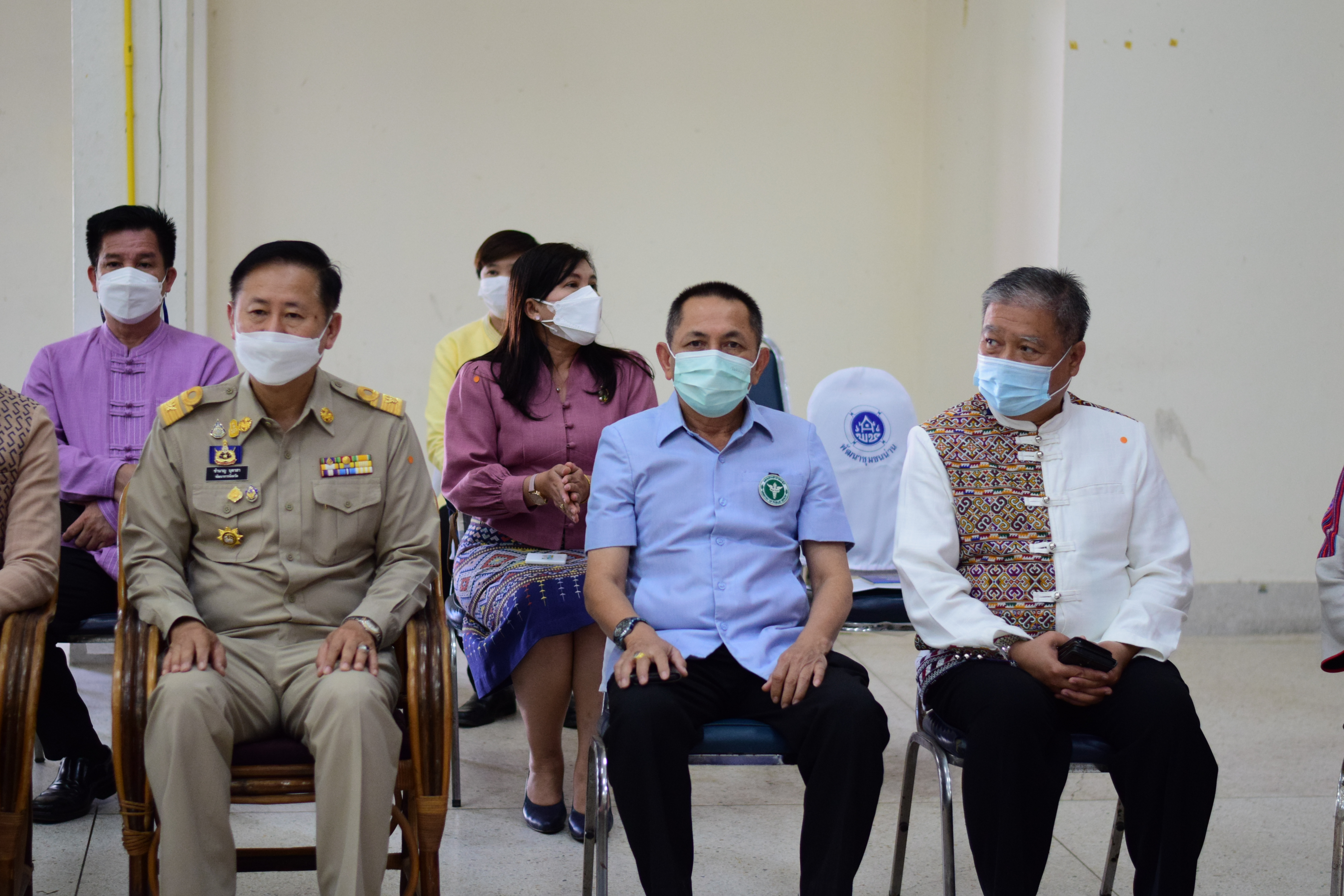 @ที่นี่เมืองน่าน@ มูลนิธิป่อเต็กตึ๊ง ร่วมกับกรมการพัฒนาชุมชน มอบอาชีพ สร้างชีวิตแก่ครัวเรือนยากจนจังหวัดน่าน