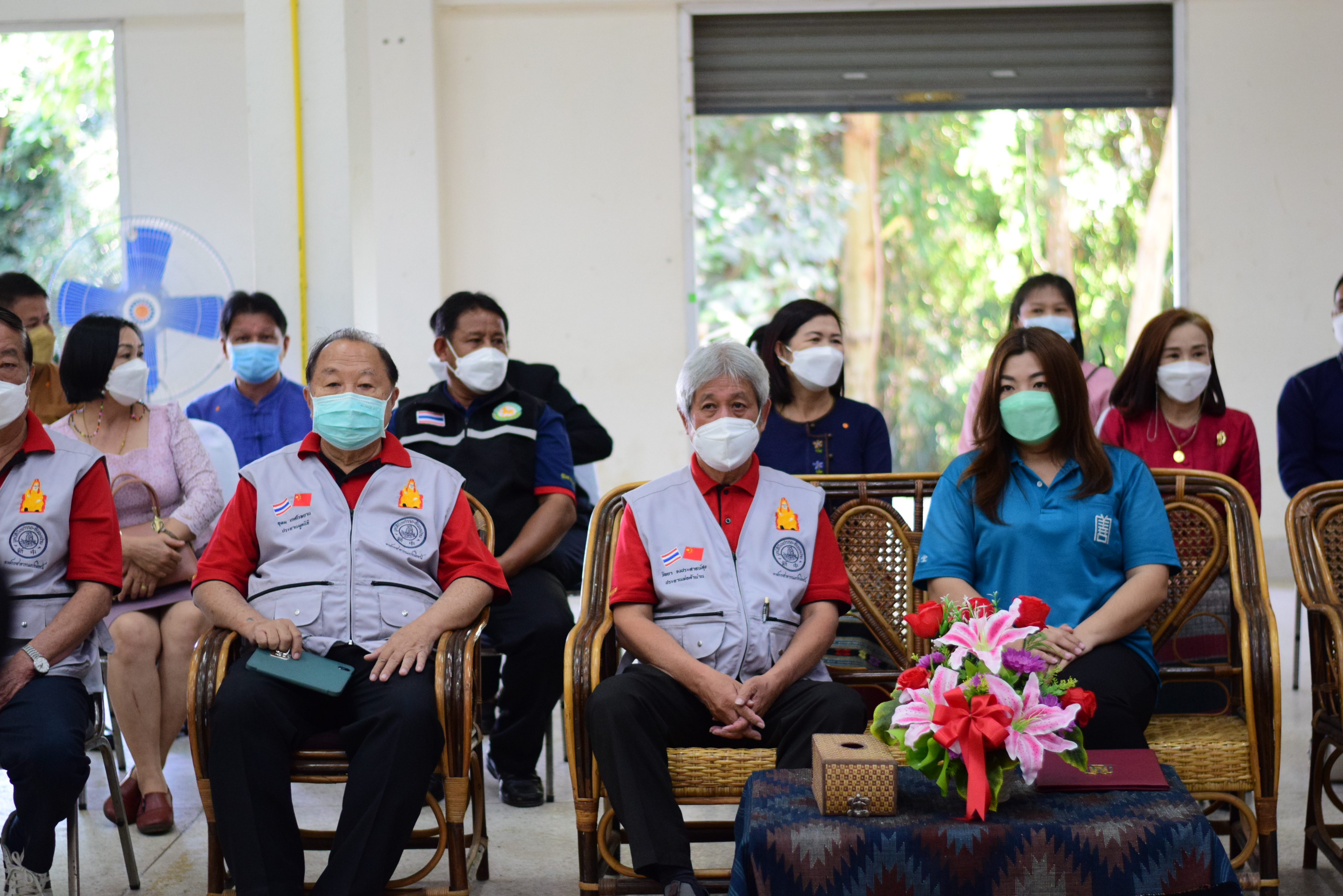 @ที่นี่เมืองน่าน@ มูลนิธิป่อเต็กตึ๊ง ร่วมกับกรมการพัฒนาชุมชน มอบอาชีพ สร้างชีวิตแก่ครัวเรือนยากจนจังหวัดน่าน