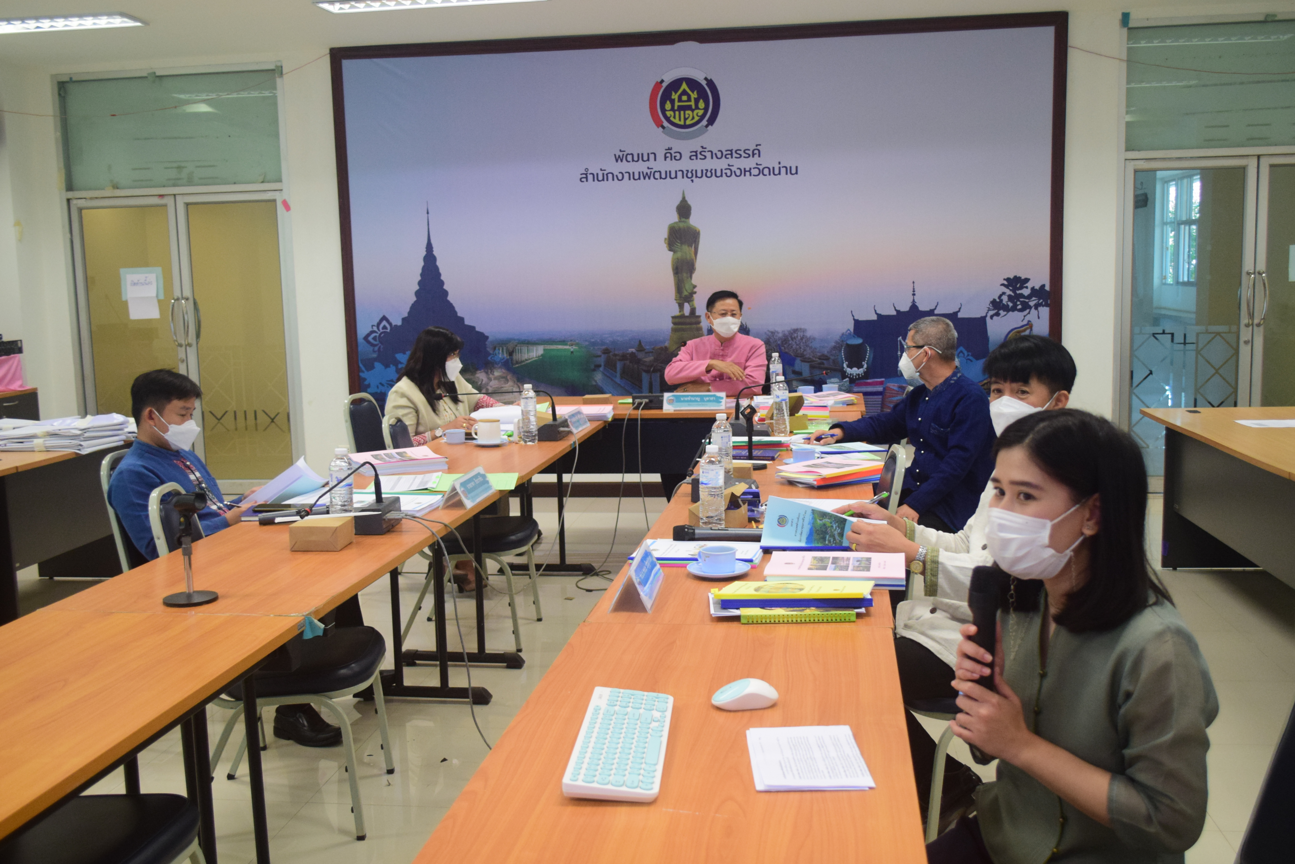 @ที่นี่เมืองน่าน@ พช.น่าน นำเสนอผลการดำเนินงานสารสนเทศตำบลต้นแบบเพื่อพัฒนาคุณภาพชีวิต ประจำปี 2565