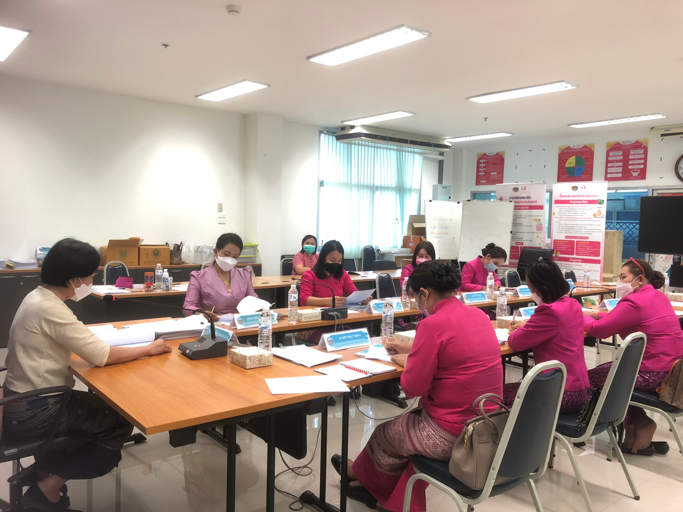 @ที่นี่เมืองน่าน@ พช.น่าน ประชุมคณะทำงานขับเคลื่อนกองทุนพัฒนาบทบาทสตรีระดับจังหวัด จังหวัดน่าน ครั้งที่ 4/2565