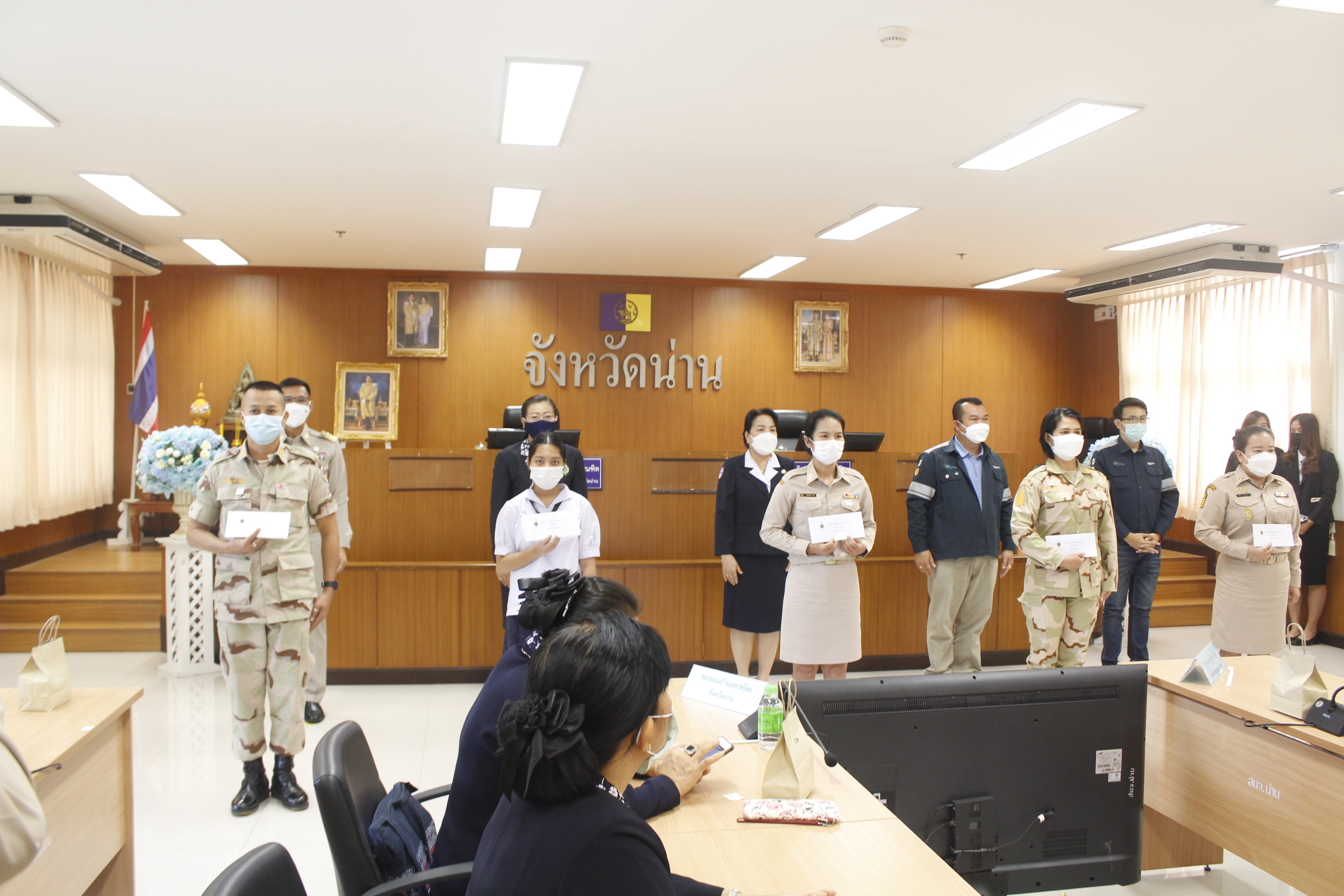 @ที่นี่เมืองน่าน@ จังหวัดน่าน มอบทุนแม่บ้านมหาดไทย ให้แก่บุตร ข้าราชการในสังกัดกระทรวงมหาดไทย ประจำปี 2565