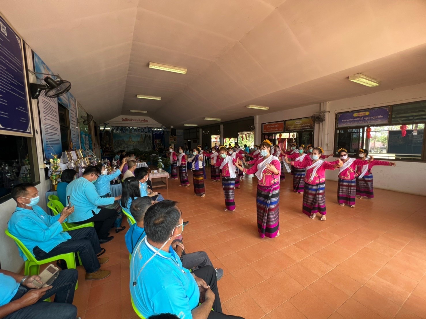 @ที่นี่เมืองน่าน@ พช.น่าน คัดเลือกกองทุนแม่ของแผ่นดินดีเด่นระดับจังหวัด ประจำปีงบประมาณ พ.ศ. 2565 สนองพระราชปณิธานของสมเด็จพระบรมราชชนนีพันปีหลวง ในการแก้ไขปัญหายาเสพติดอย่างยั่งยืน