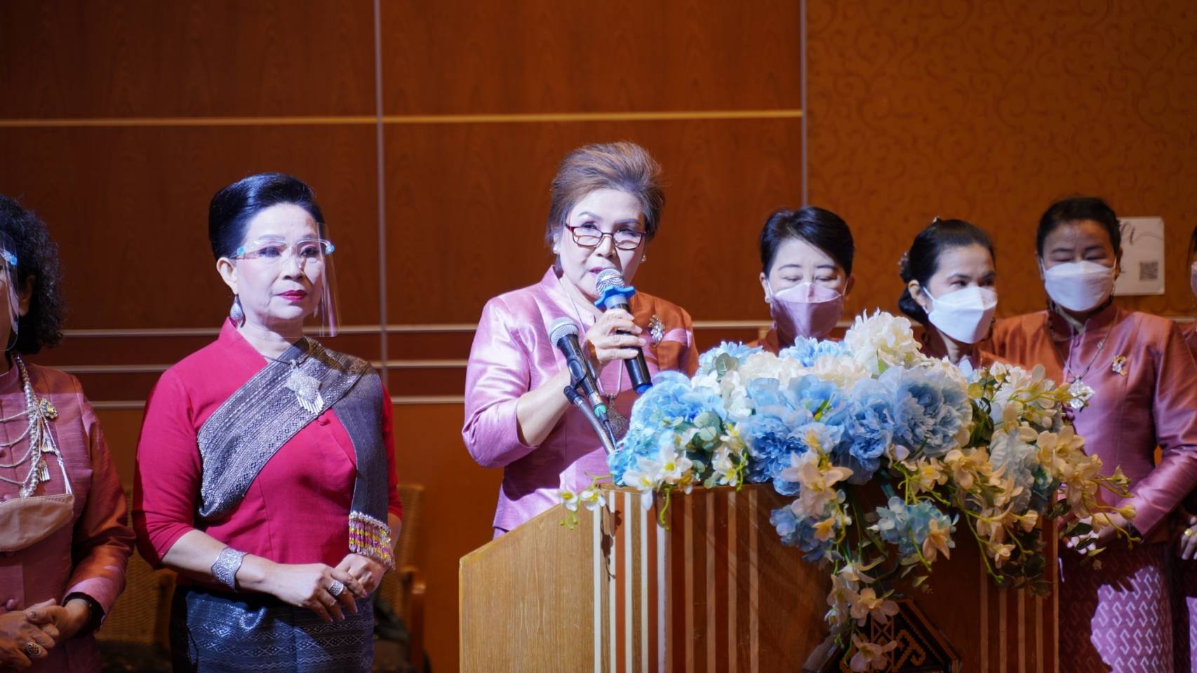 @ที่นี่เมืองน่าน@ จังหวัดน่าน จัดกิจกรรม สตรีน่านใส่ใจสุขภาพและสืบสานอนุรักษ์ศิลป์ผ้าถิ่นไทย เนื่องในวันสตรีสากล ประจำปี ๒๕๖๕”