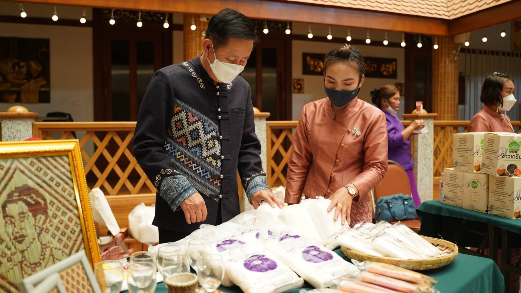 @ที่นี่เมืองน่าน@ จังหวัดน่าน จัดกิจกรรม สตรีน่านใส่ใจสุขภาพและสืบสานอนุรักษ์ศิลป์ผ้าถิ่นไทย เนื่องในวันสตรีสากล ประจำปี ๒๕๖๕”