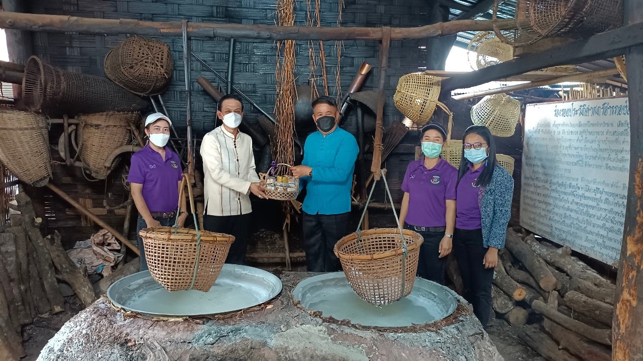 @ที่นี่เมืองน่าน@ นายอาทร พิมชะนก ผู้ตรวจราชการกรมการพัฒนาชุมชน ลงพื้นที่ จังหวัดน่าน ติดตามการขับเคลื่อนภารกิจสำคัญกรมการพัฒนาชุมชน