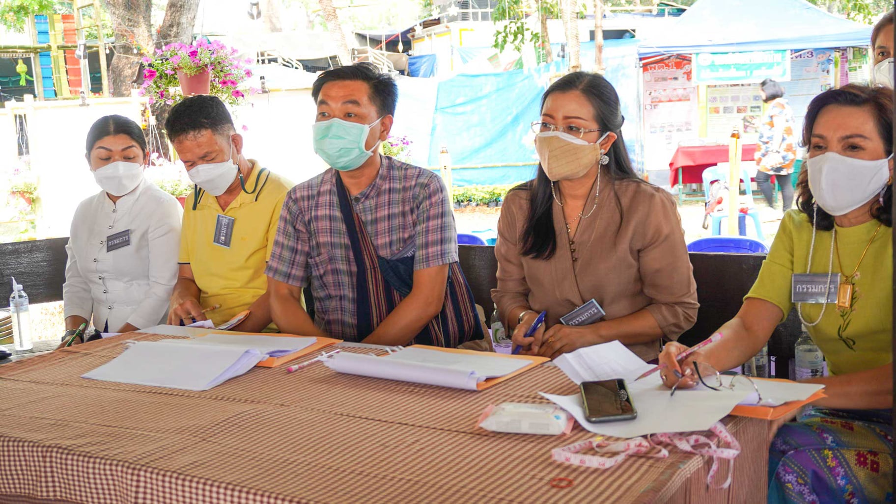 @ที่นี่เมืองน่าน@ จังหวัดน่าน มอบหมายให้สำนักงานพัฒนาชุมชนจังหวัดน่าน ดำเนินการประกวดออกแบบผลิตภัณฑ์ผ้าทอเมืองน่าน ผลิตภัณฑ์ของใช้ ของที่ระลึก ในงานประจำปีและของดีเมืองน่าน ประจำปี 2565 