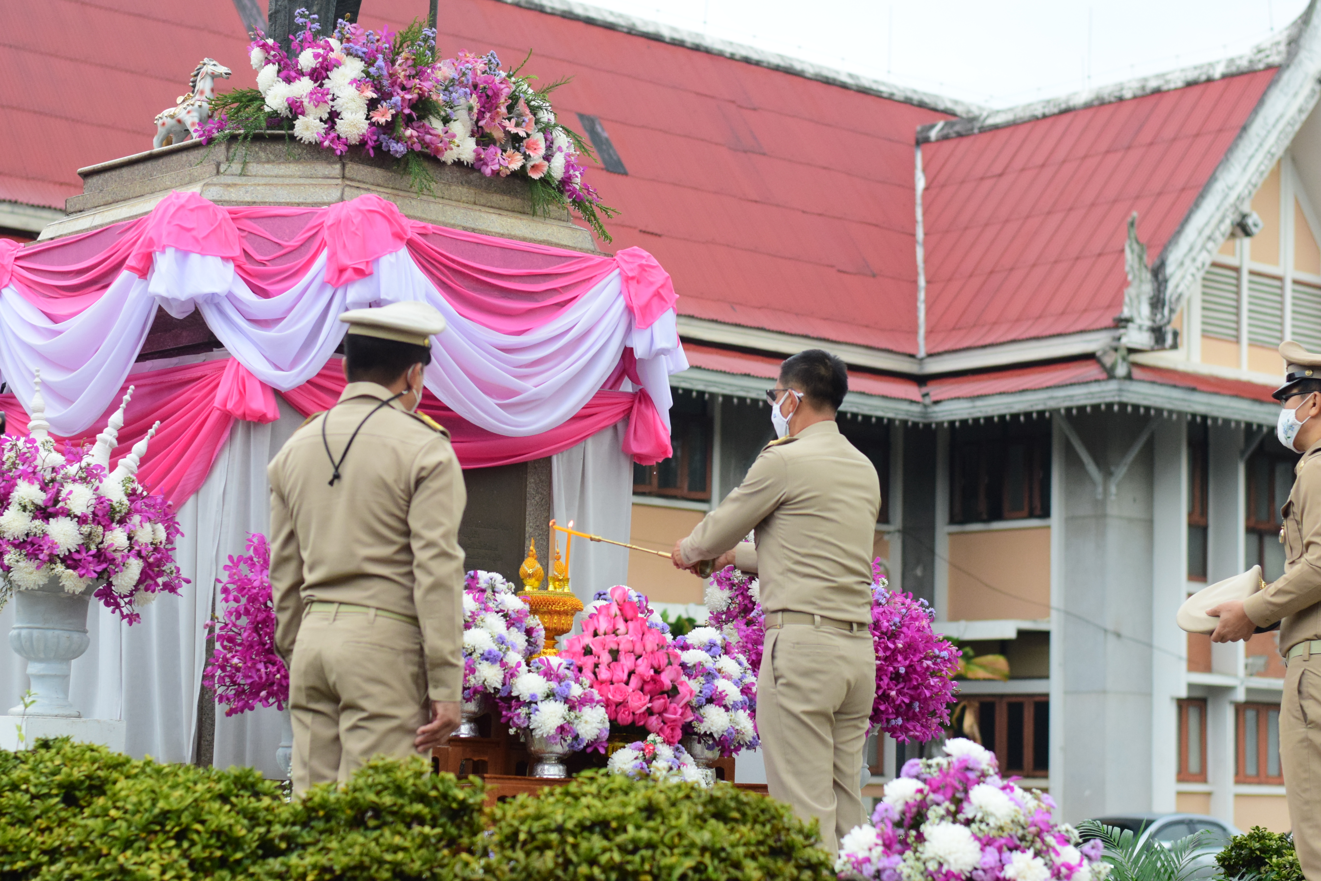 @ที่นี่เมืองน่าน@ จังหวัดน่าน จัดกิจกรรมวันท้องถิ่นไทย ประจำปี 2565 เพื่อรำลึกถึงพระมหากรุณาธิคุณ พระบาทสมเด็จพระจุลจอมเกล้าเจ้าอยู่หัว รัชกาลที่ 5