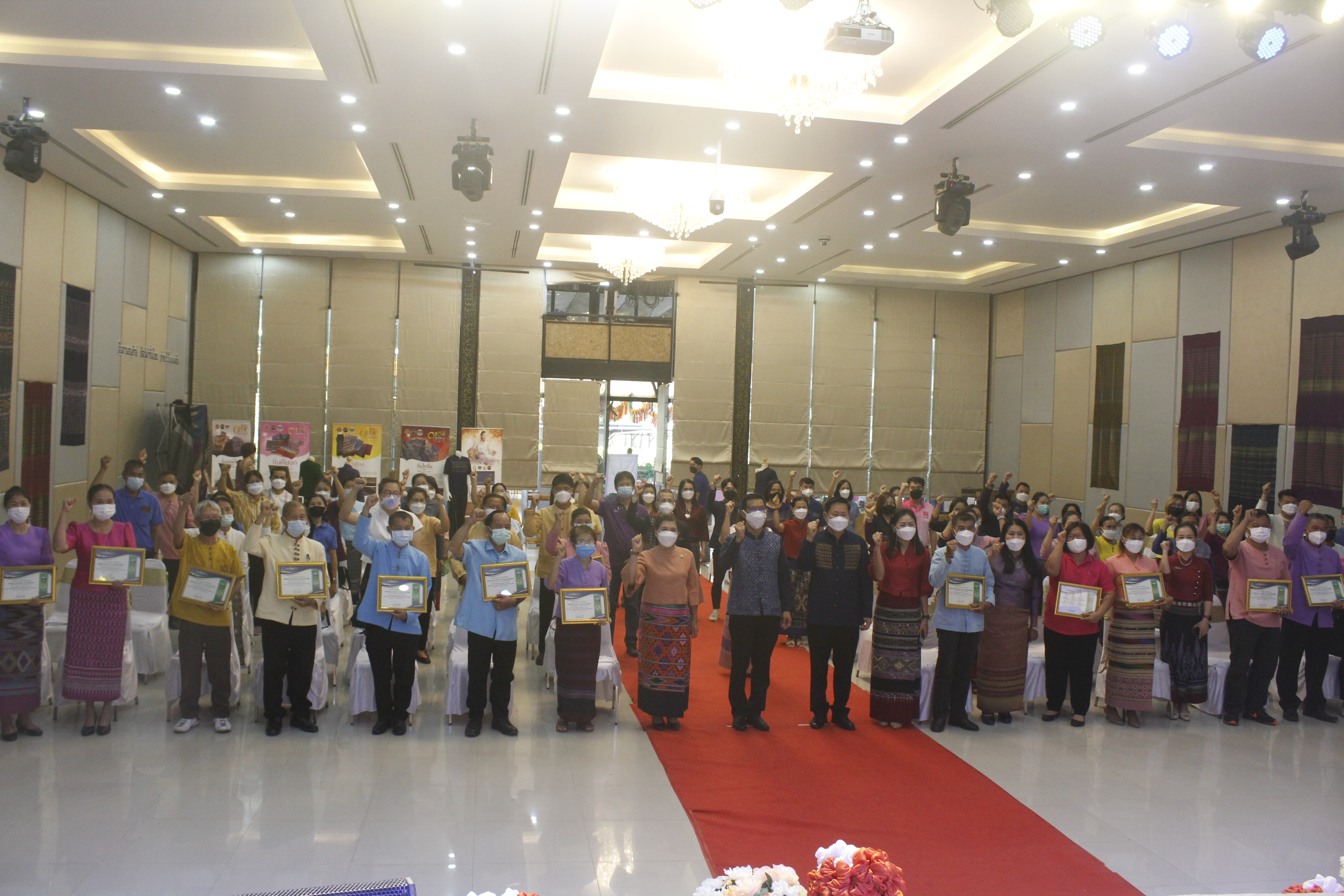 @ที่นี่เมืองน่าน@ พช.น่าน จัดมหกรรมการออม ลดความเหลื่อมล้ำของประชาชน เนื่องในโอกาสครบรอบ 48 ปี กลุ่มออมทรัพย์เพื่อการผลิต