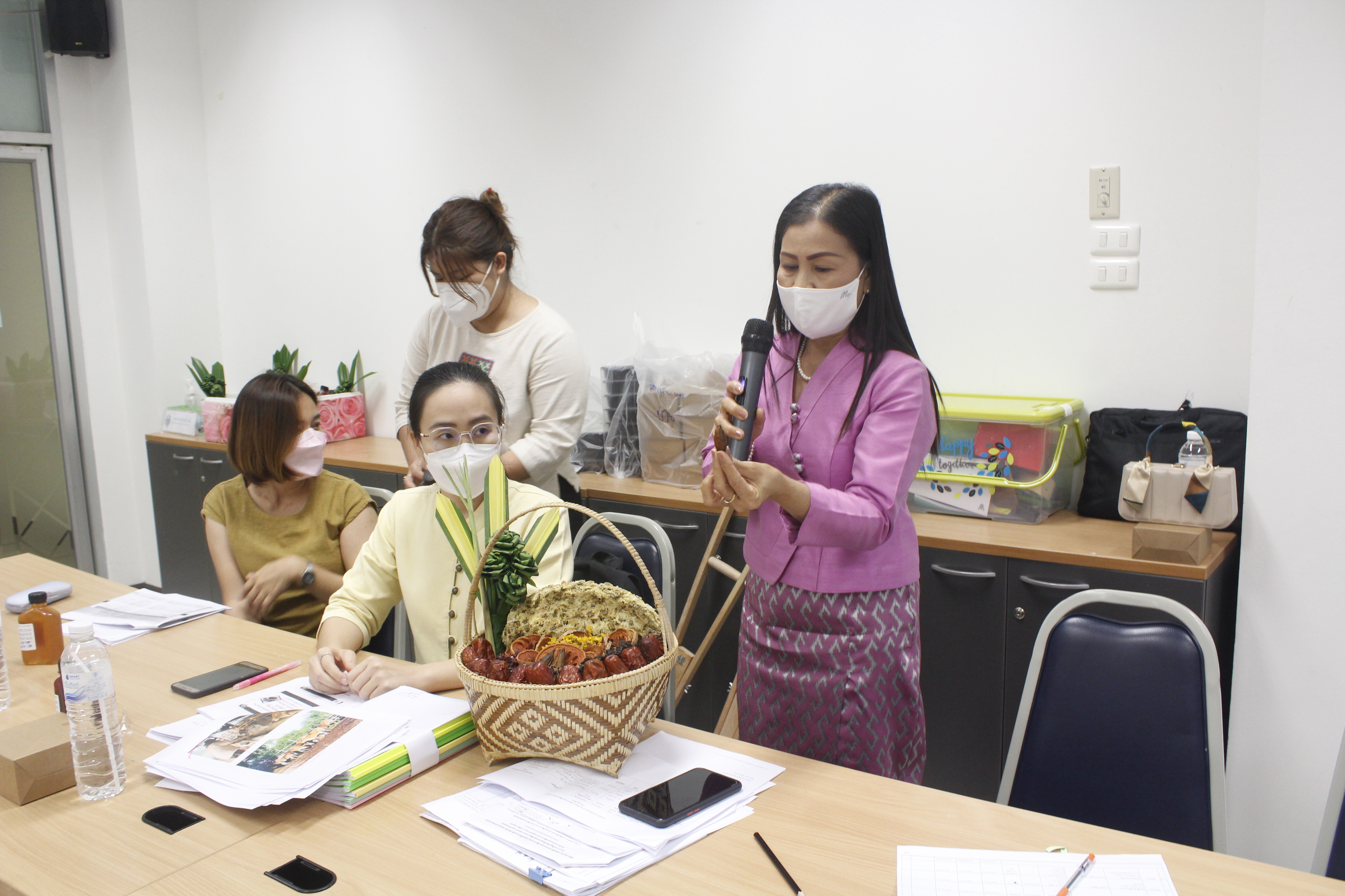 @ที่นี่เมืองน่าน@ พช.น่าน ประชุมคณะอนุกรรมการบริหารกองทุนพัฒนาบทบาทสตรีระดับจังหวัด จังหวัดน่าน ครั้งที่ 5/2565